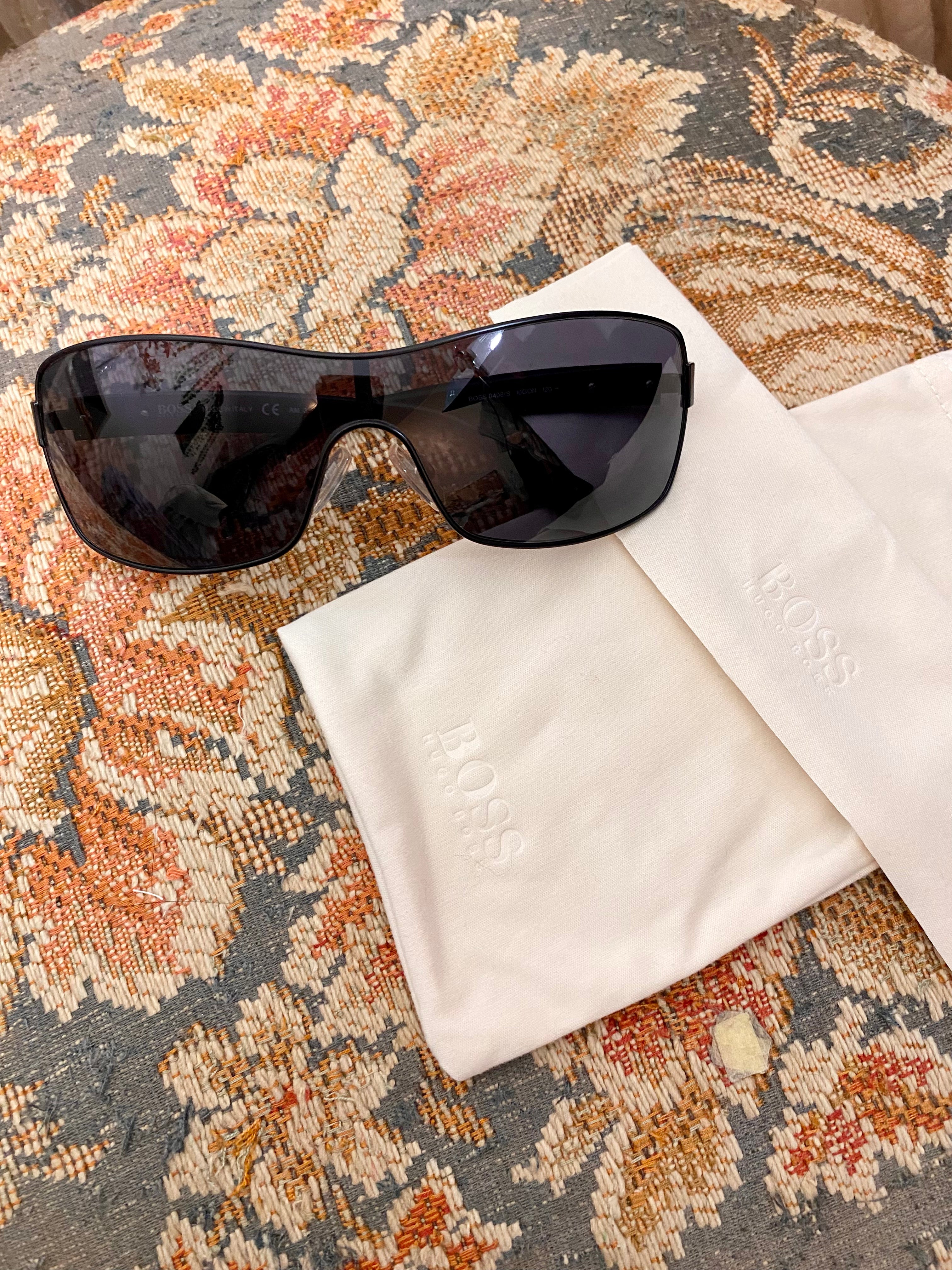 Hugo Boss a mascherina