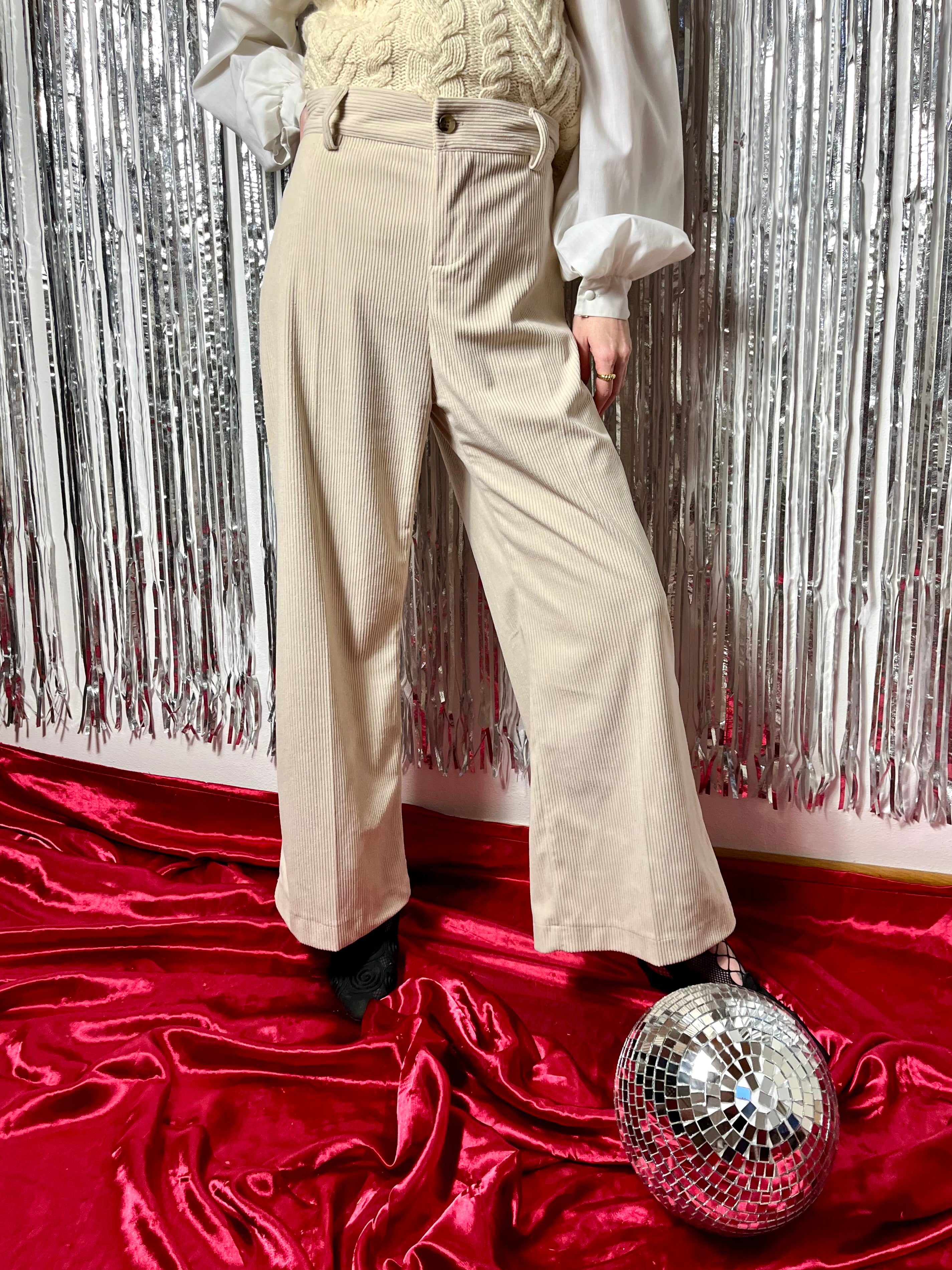 Pantalon en velours côtelé crème