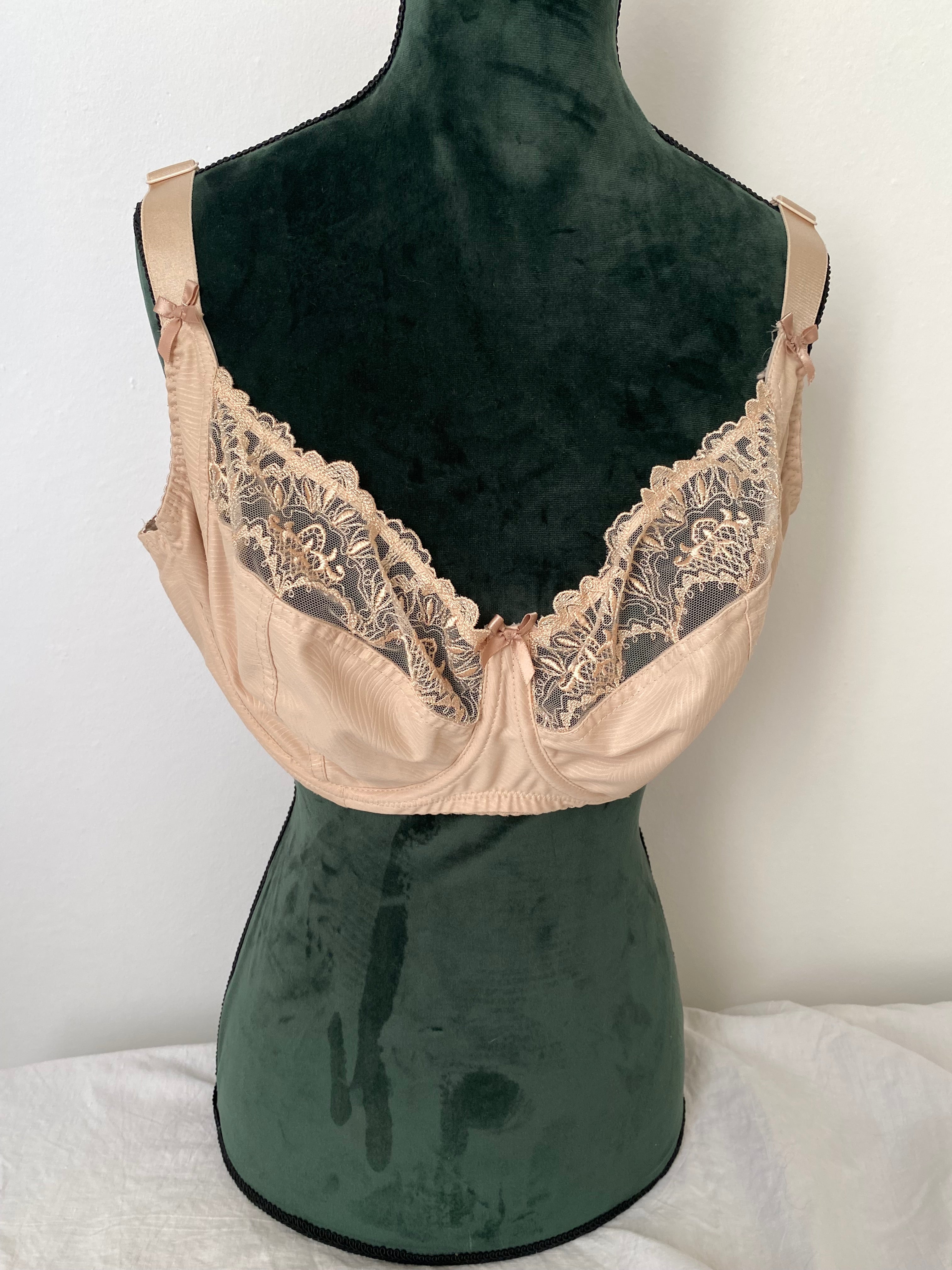 Reggiseno con dettagli in pizzo