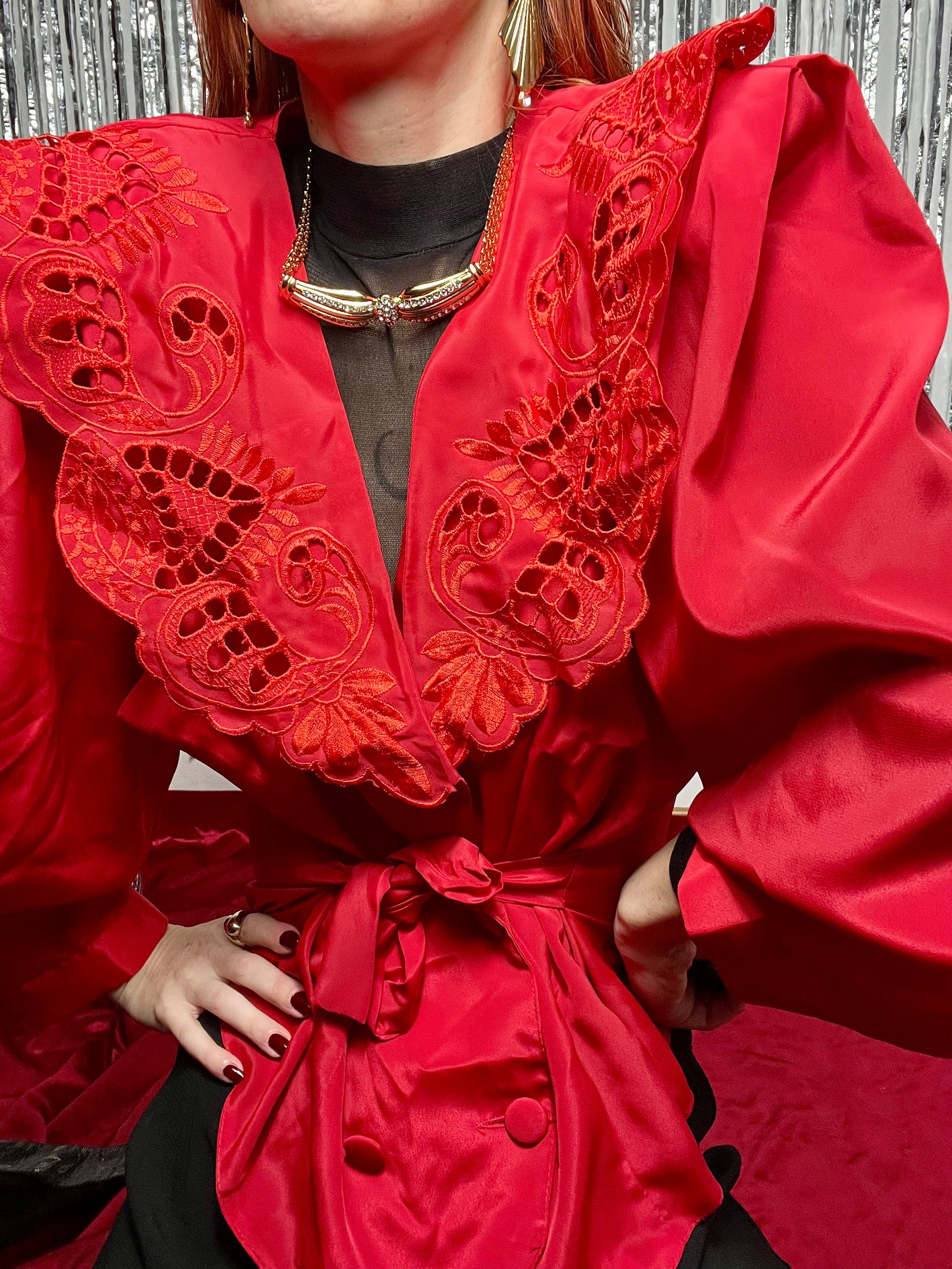 Blusa 80s con colletto alla marinara ricamato