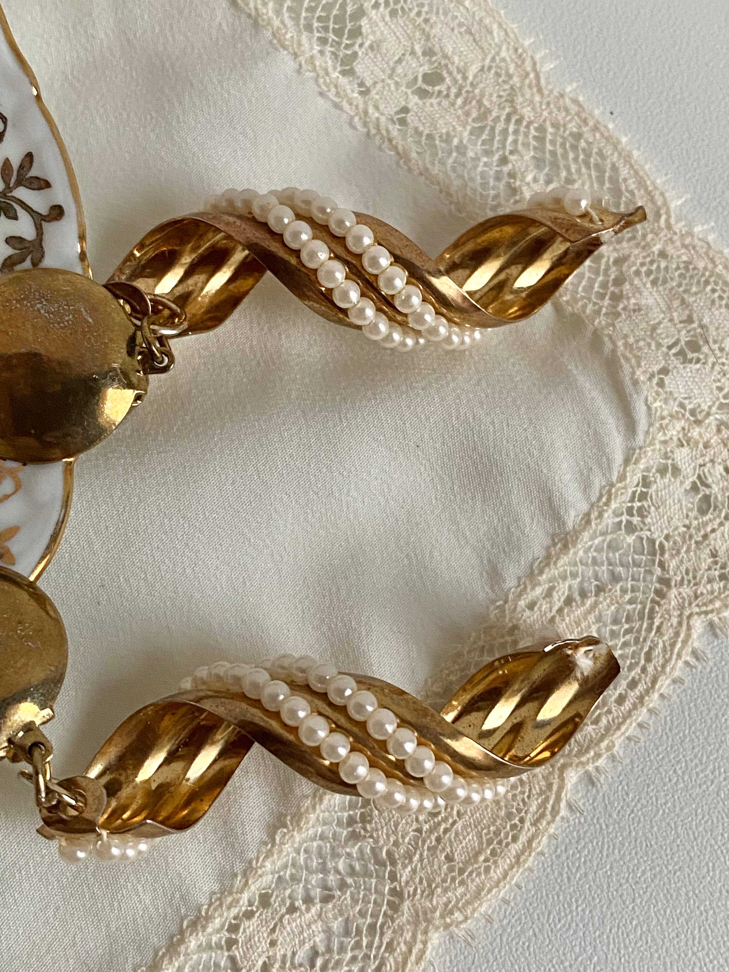 Onda orecchini a clip