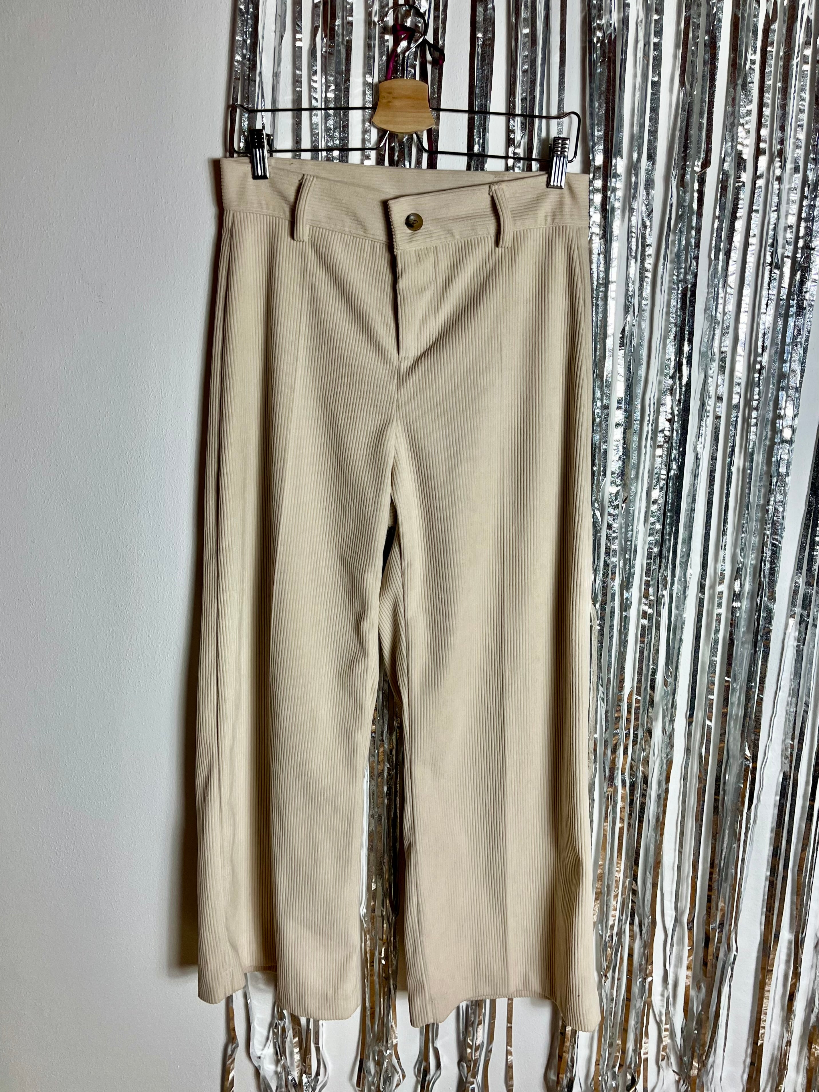 Pantalon en velours côtelé crème