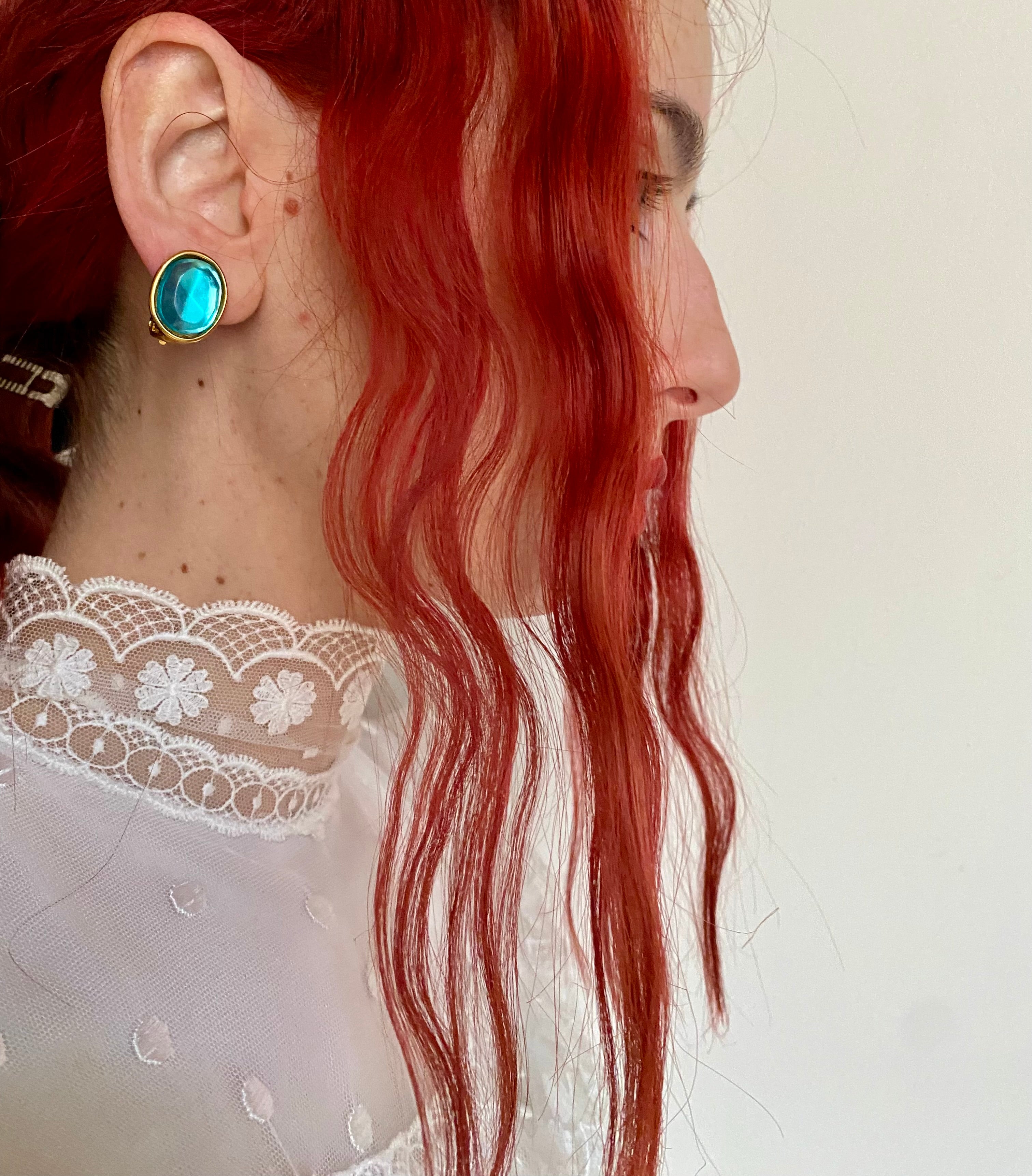 Celeste orecchini a bottone