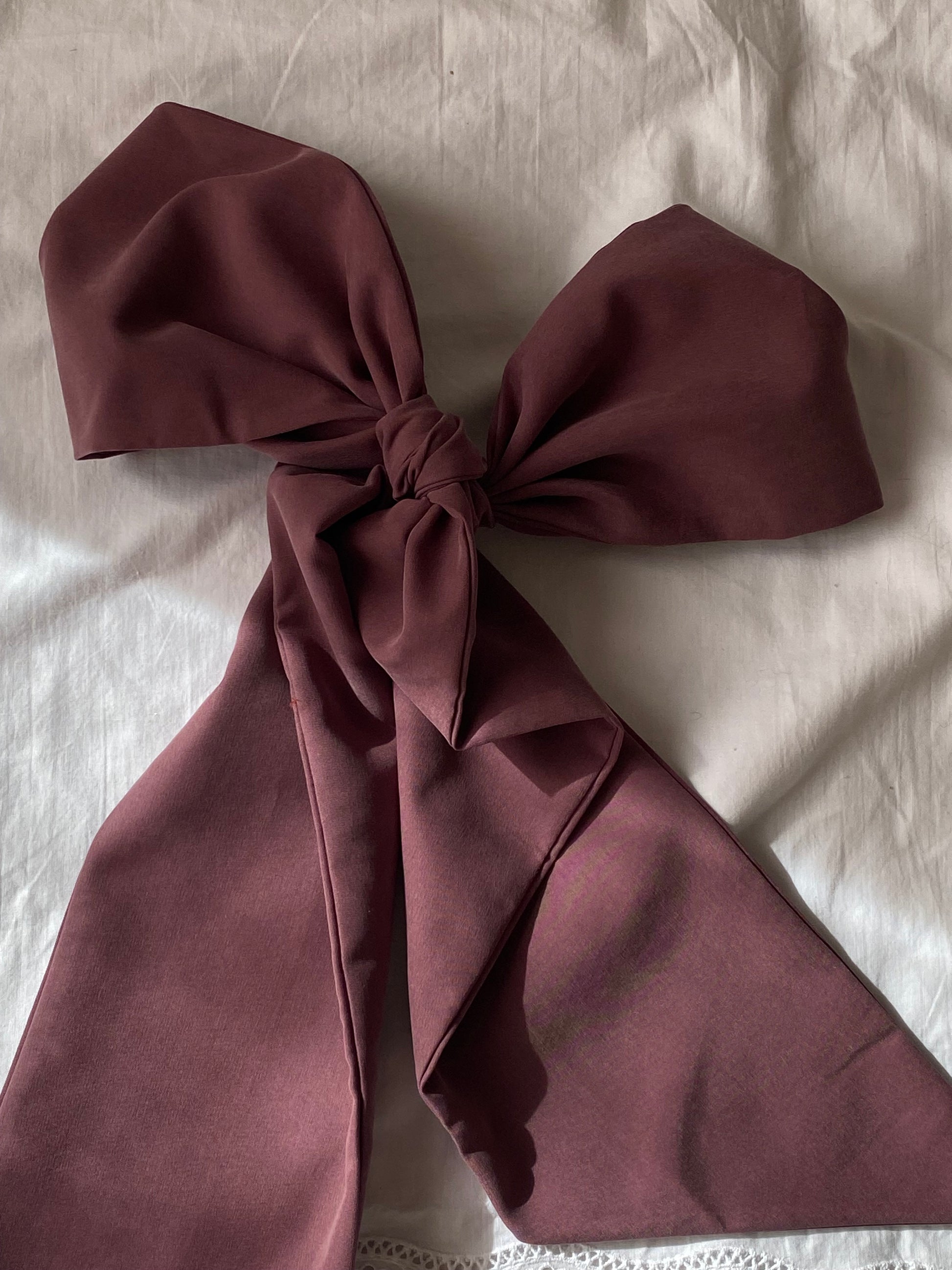 Fiocco sartoriale viola
