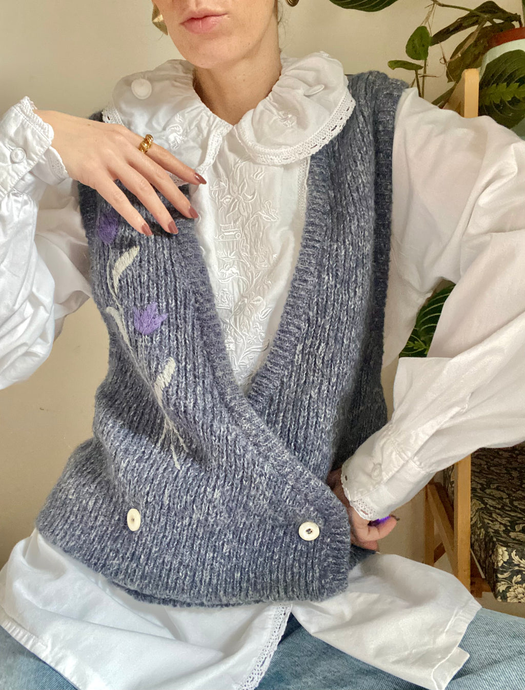 Gilet lilla con trama fiori