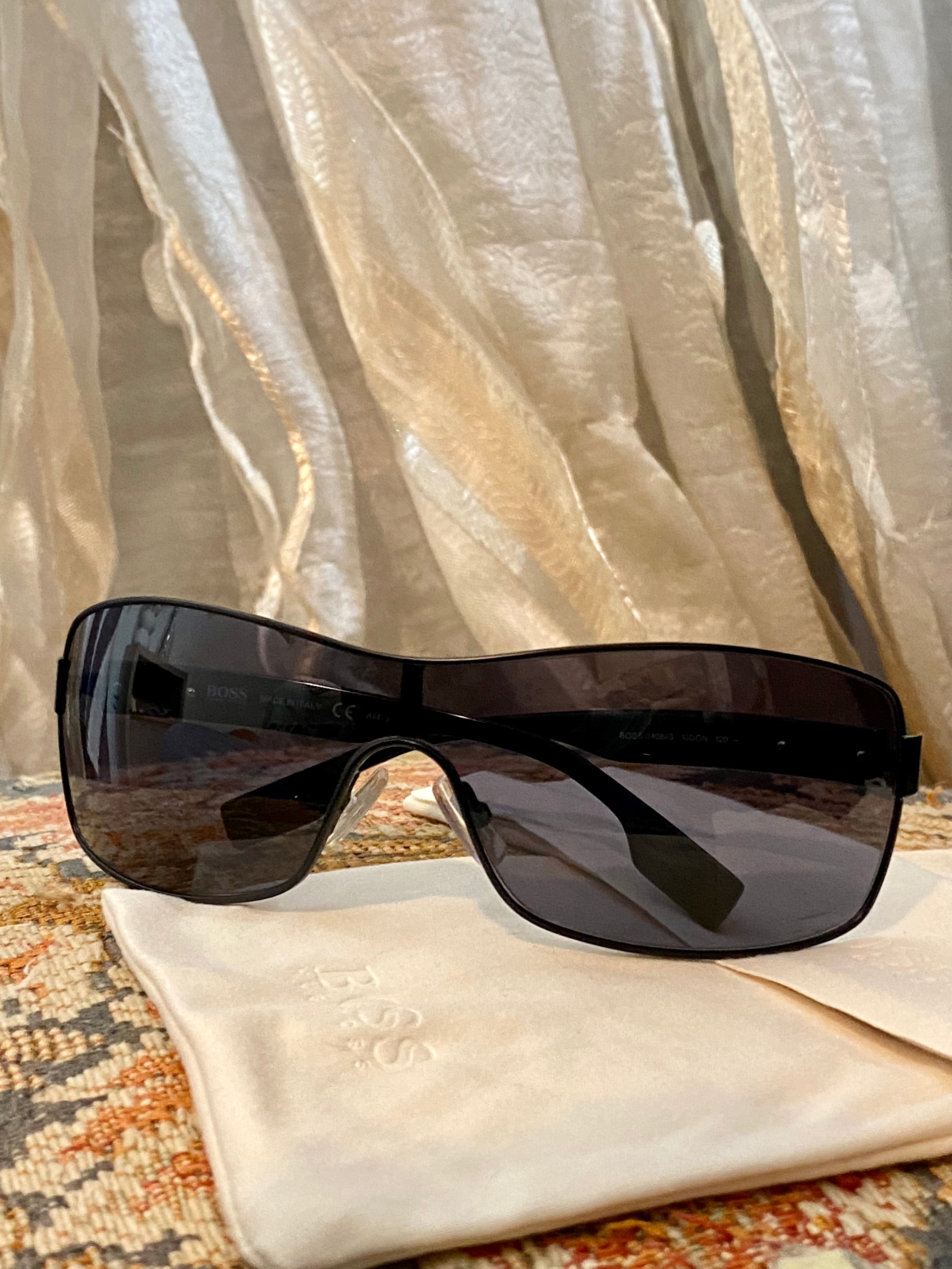 Hugo Boss a mascherina