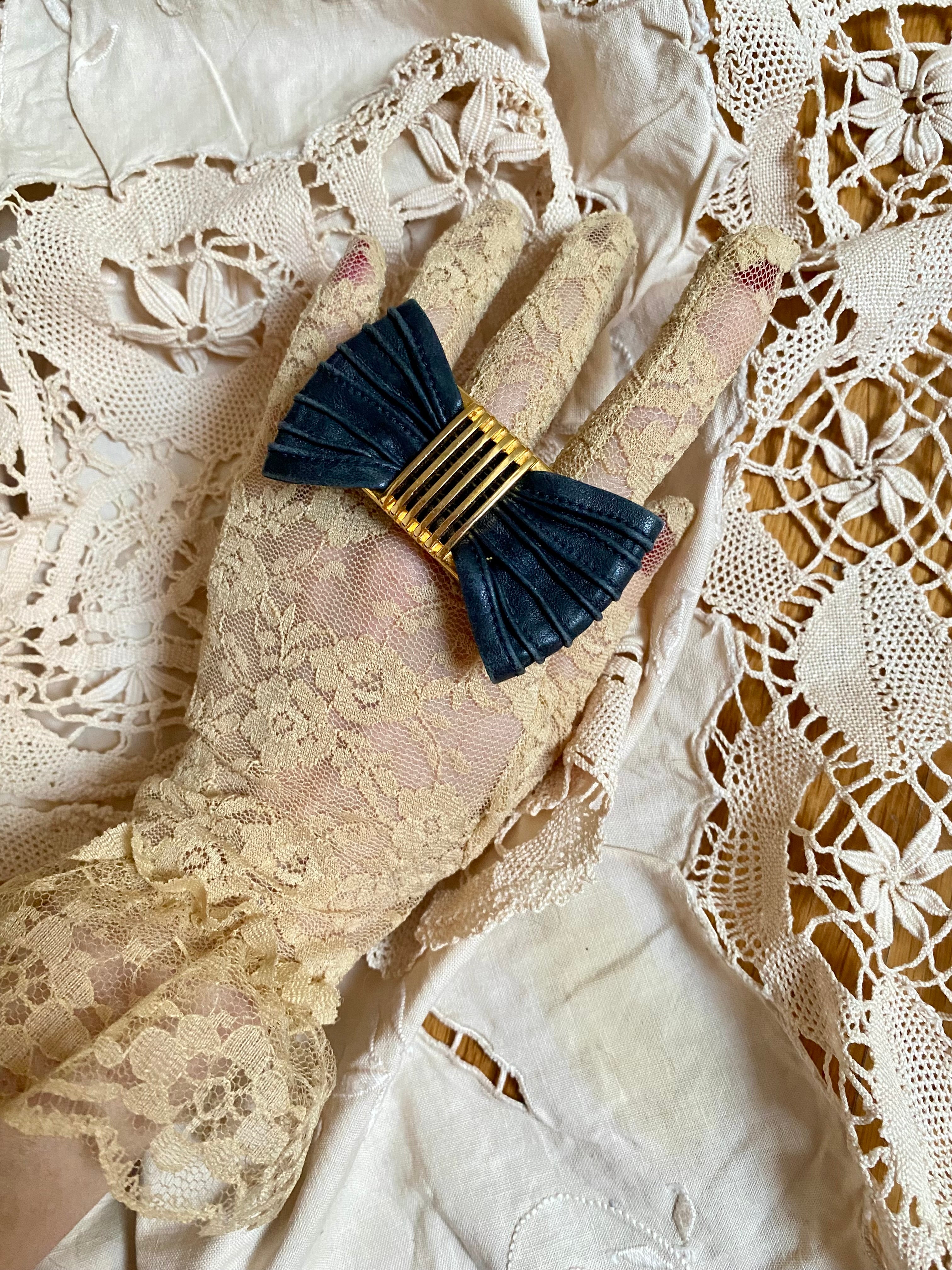 Fiocco orecchino singolo