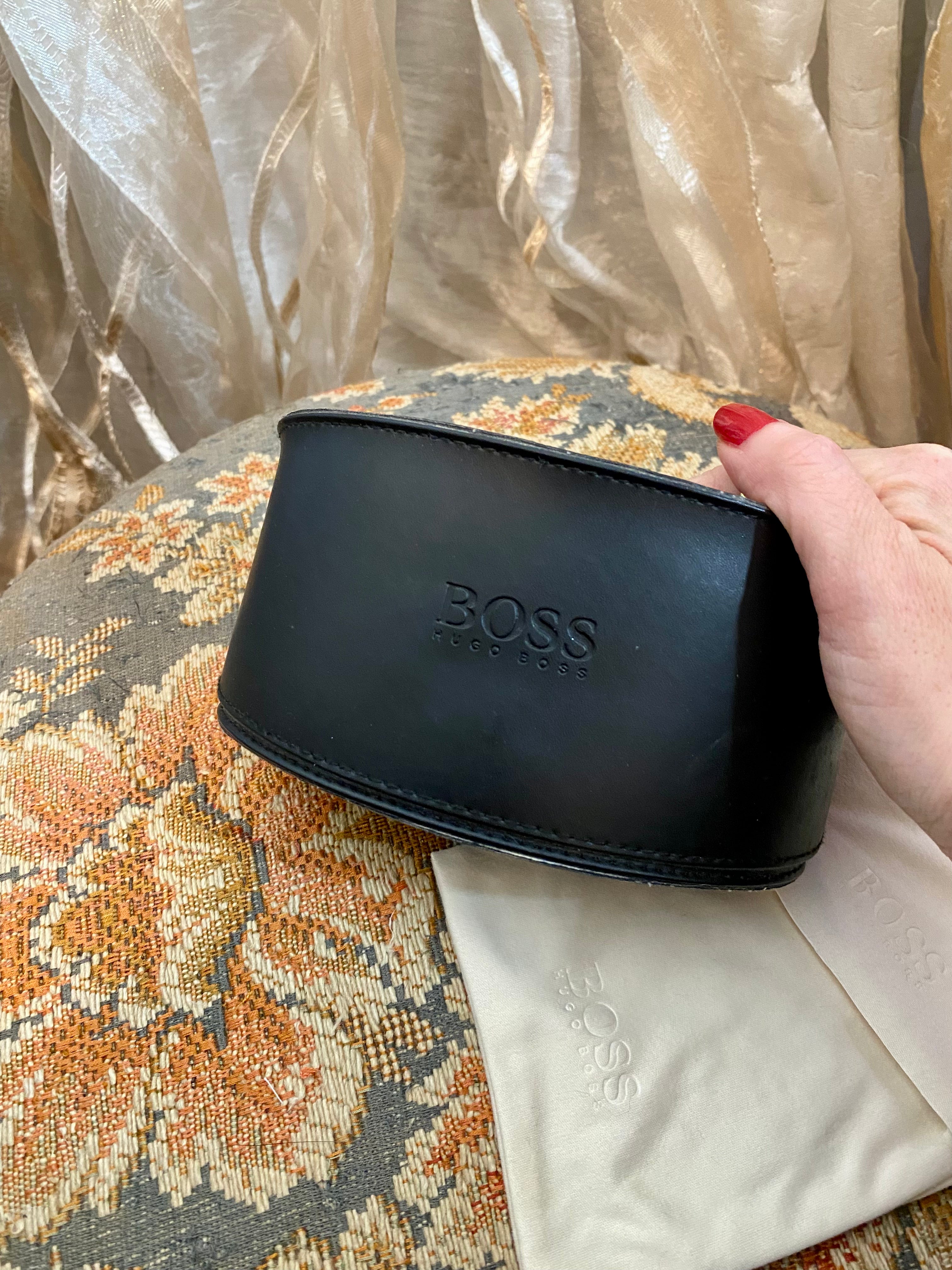 Hugo Boss a mascherina