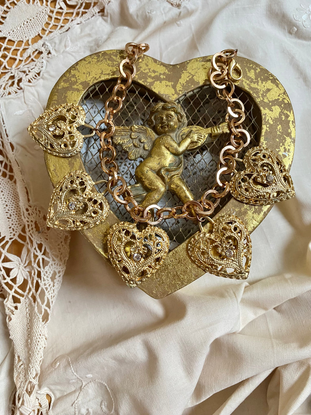 Cupido collana con cuori
