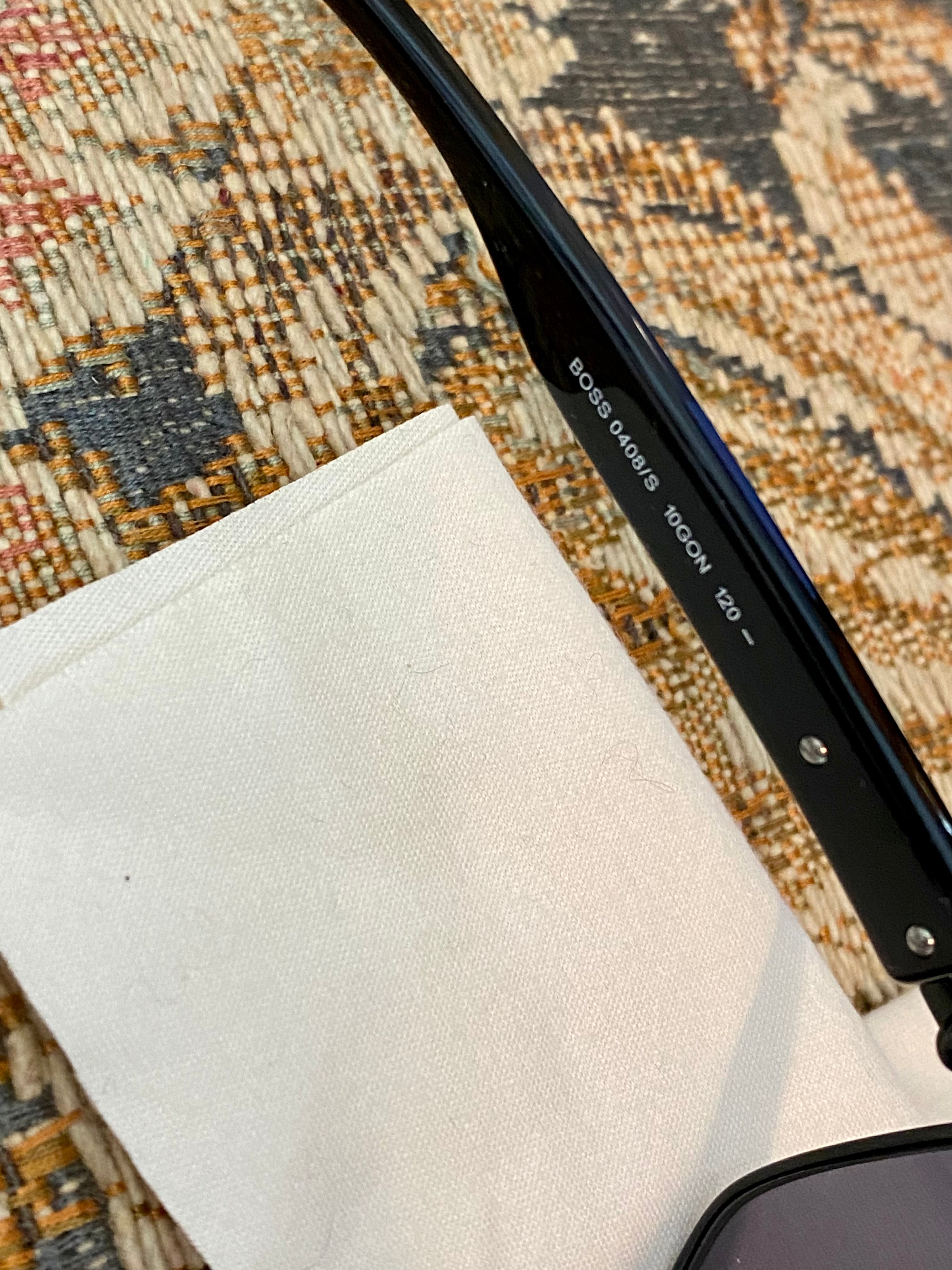 Hugo Boss a mascherina