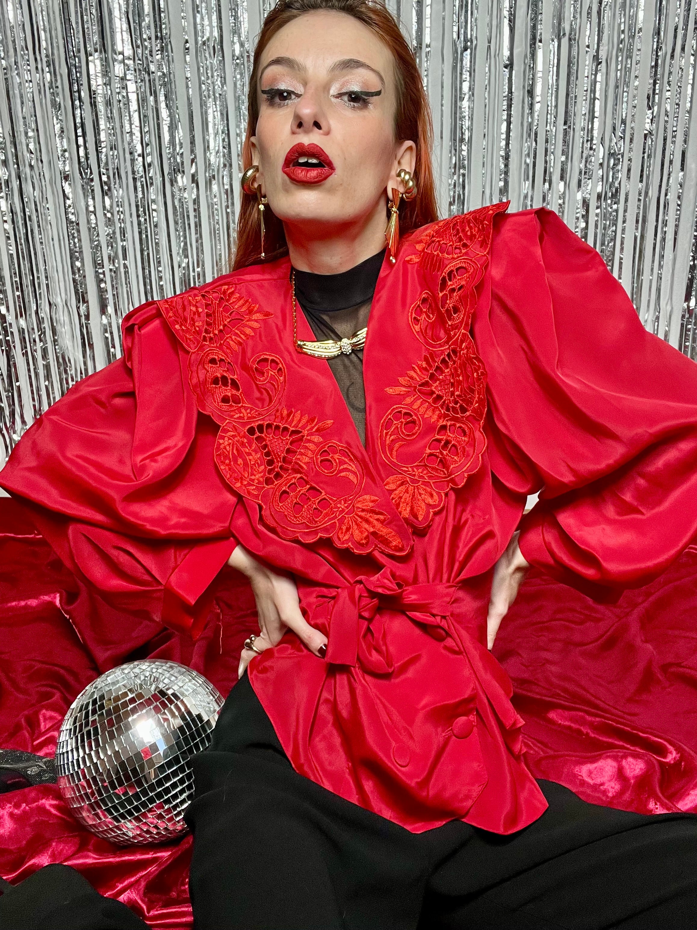 Blusa 80s con colletto alla marinara ricamato