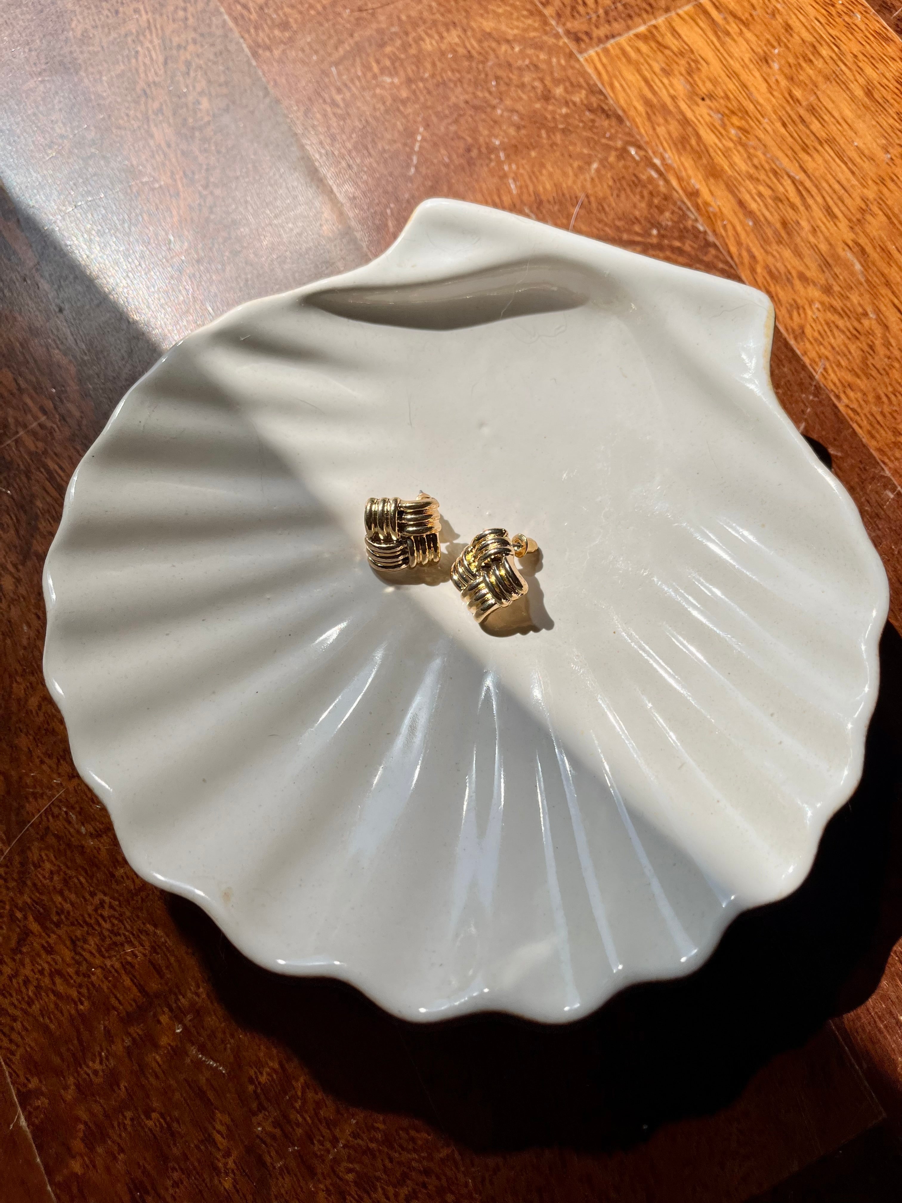 Boucles d'oreilles carrées arrondies