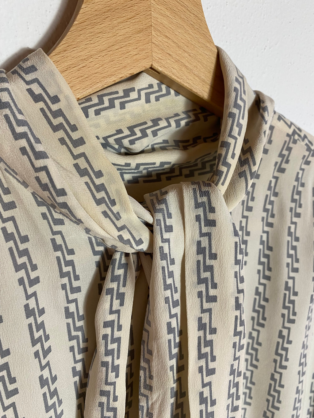 Camicia jabot sartoriale anni settanta