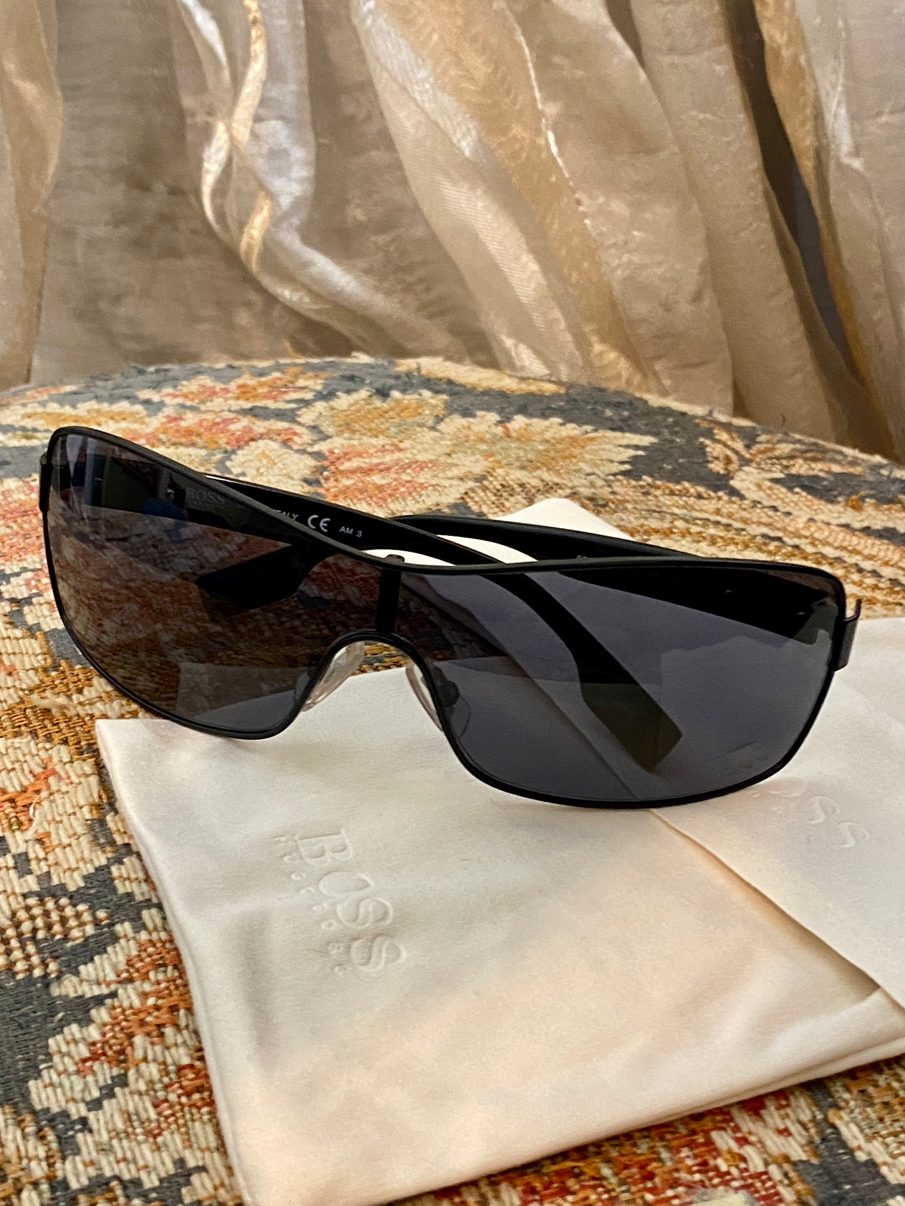 Hugo Boss a mascherina