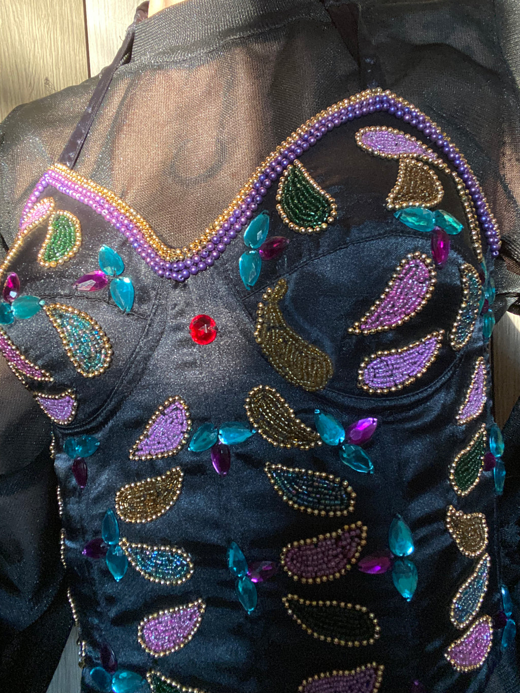 Corsetto a proiettile con pietre