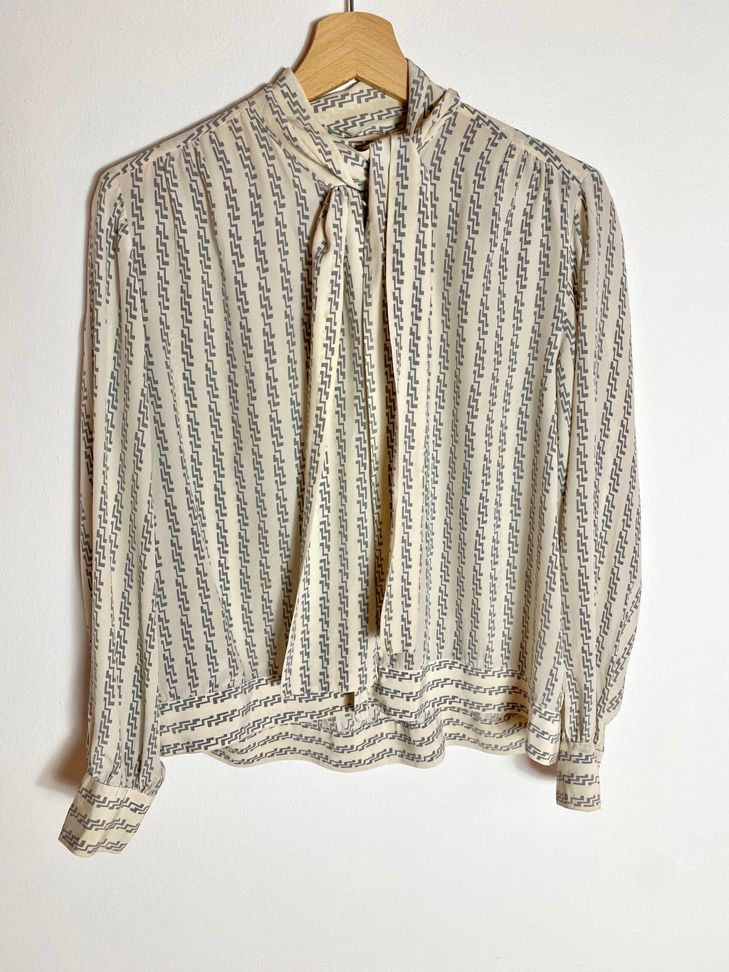 Camicia jabot sartoriale anni settanta