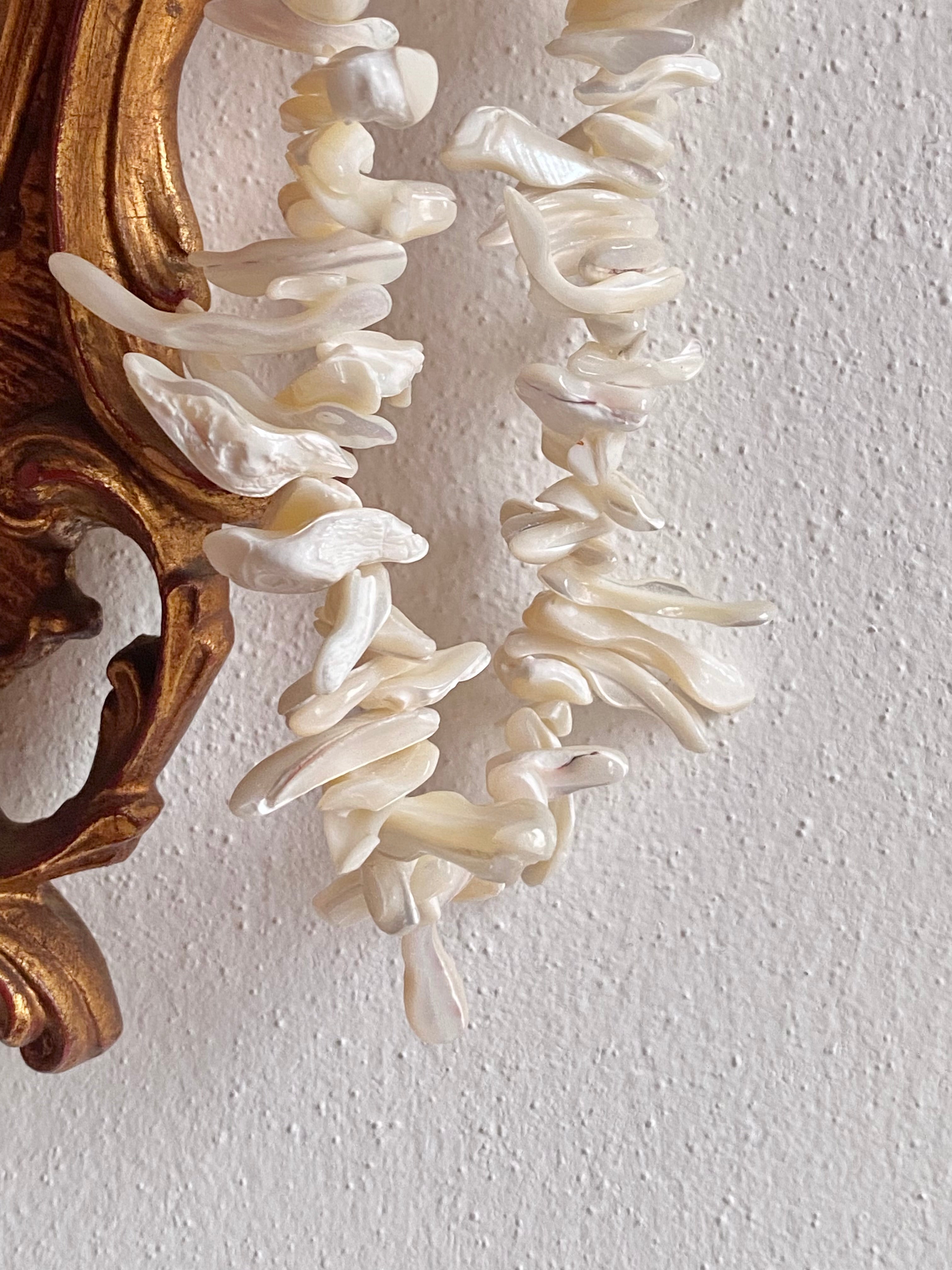 SIRENA Collana girocollo in vere conchiglie