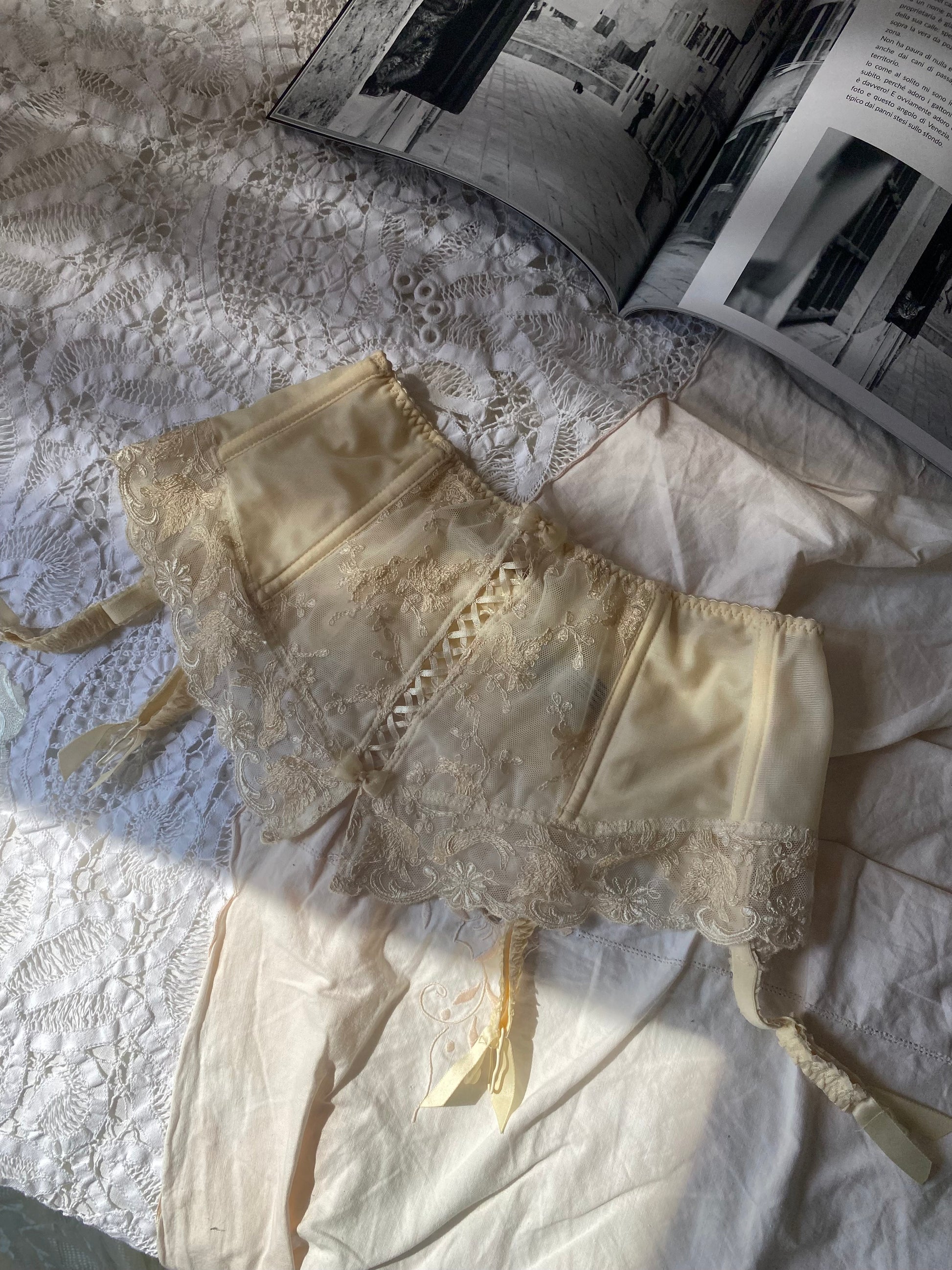 Guêpière Valentino panna