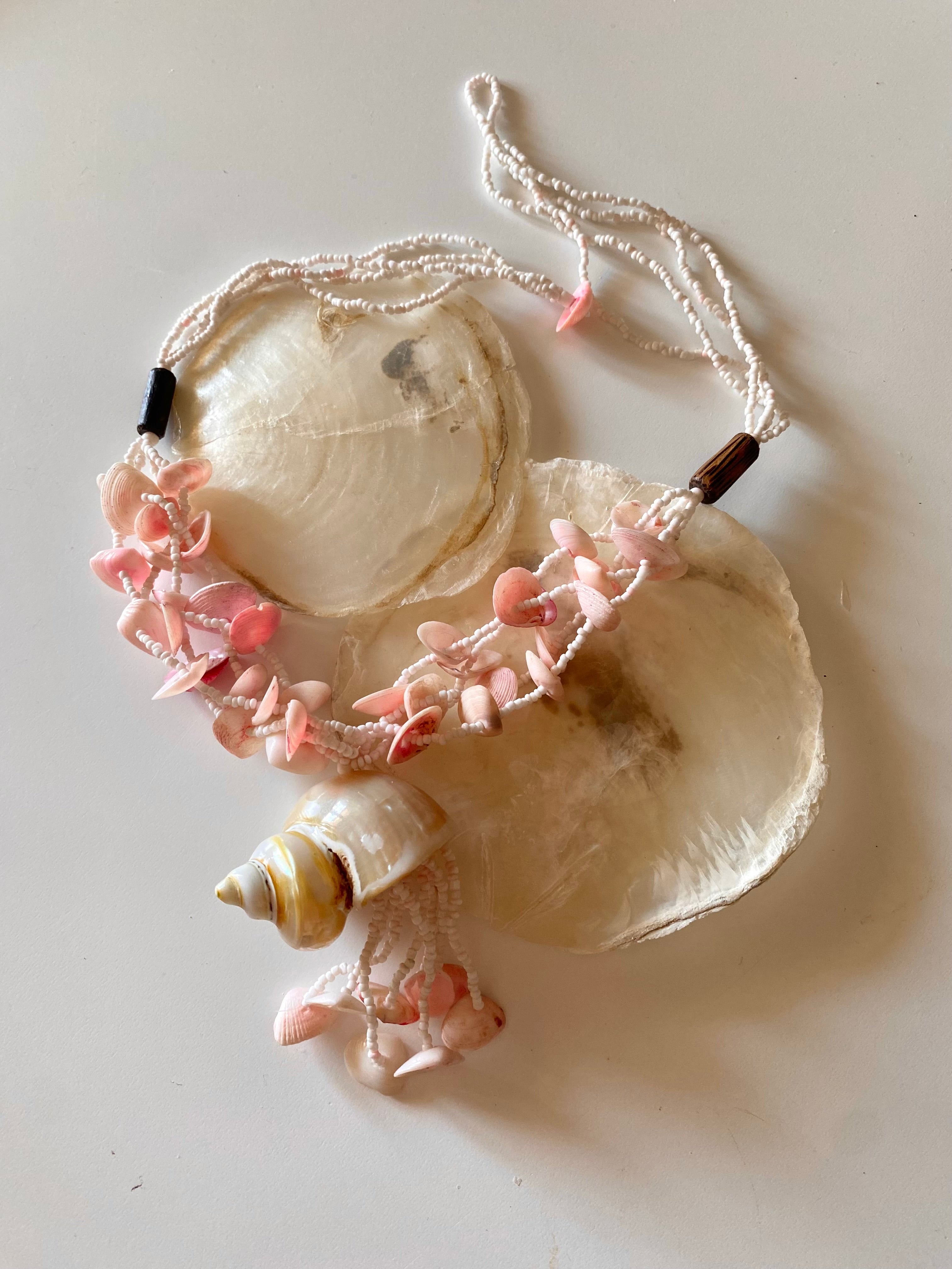 Collier Marea avec perles naturelles et coquillages