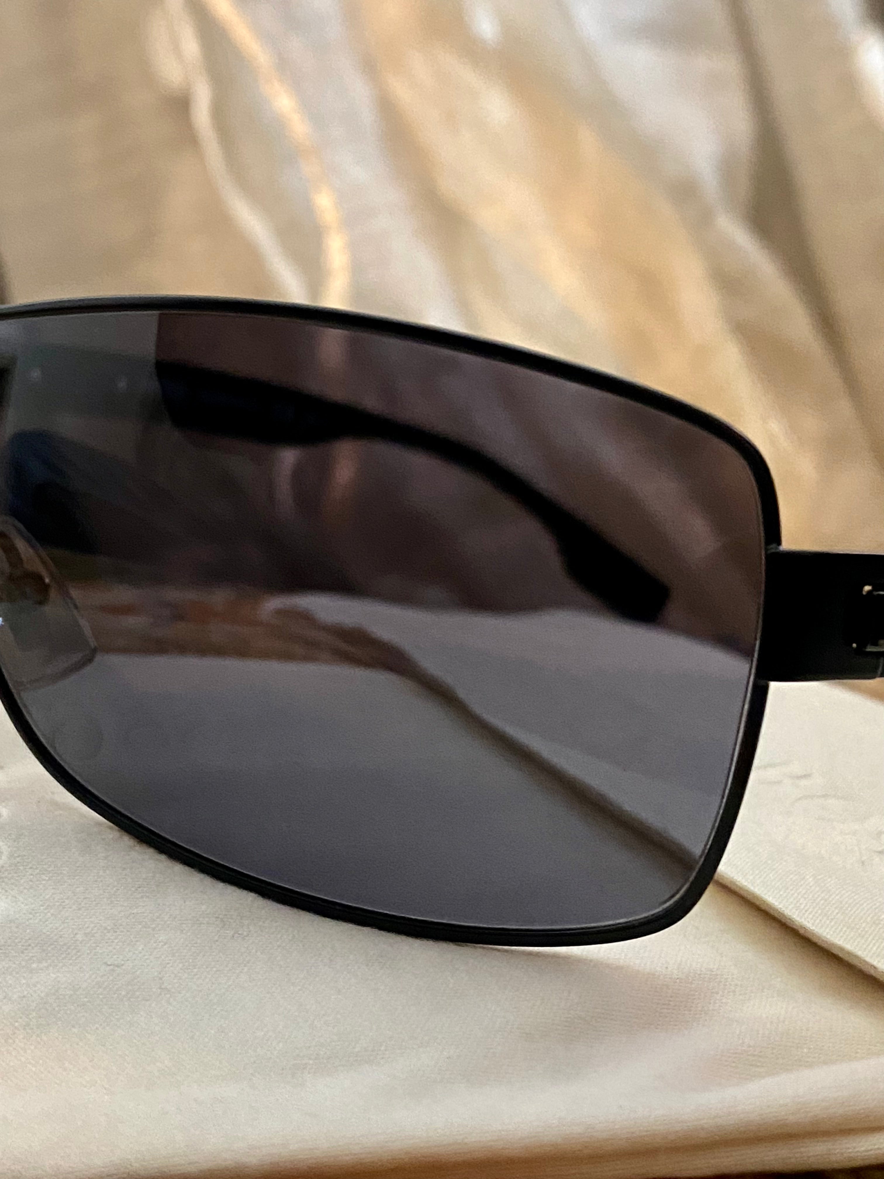 Hugo Boss a mascherina