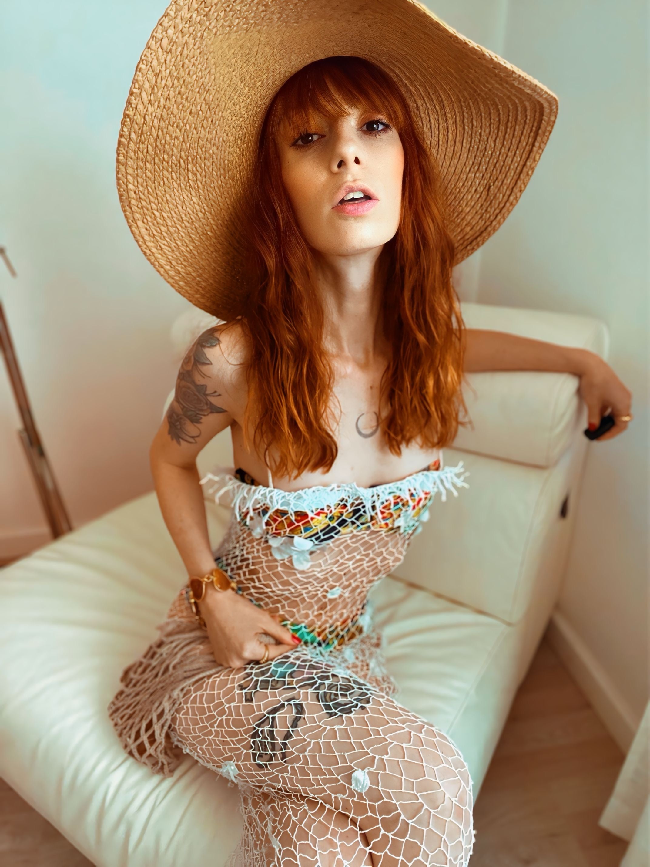 Flora copricostume in rete