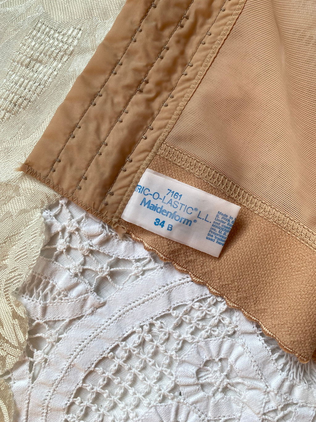 Maidenform authentic Bullet bra ‘50s