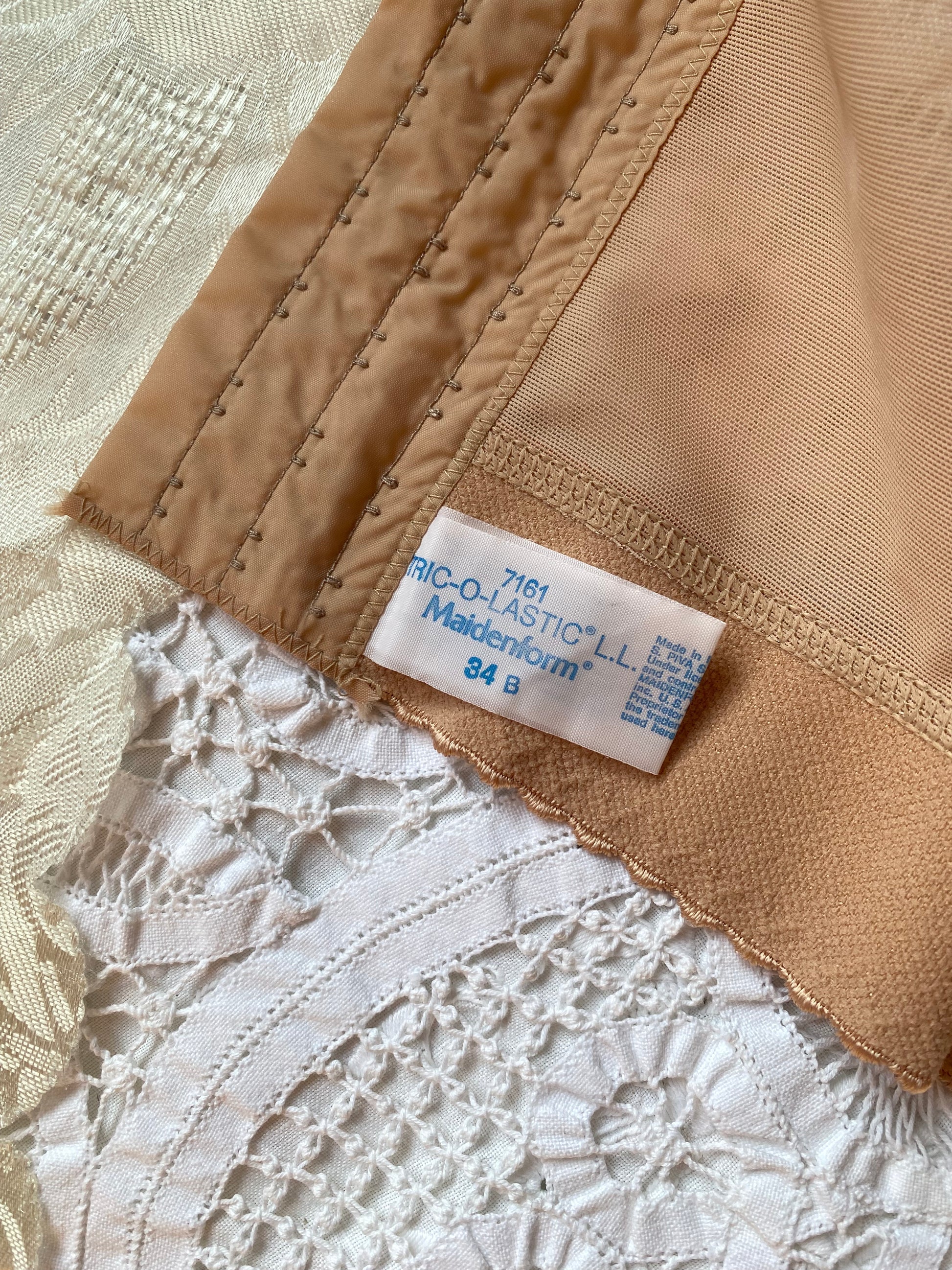 Maidenform authentic Bullet bra ‘50s
