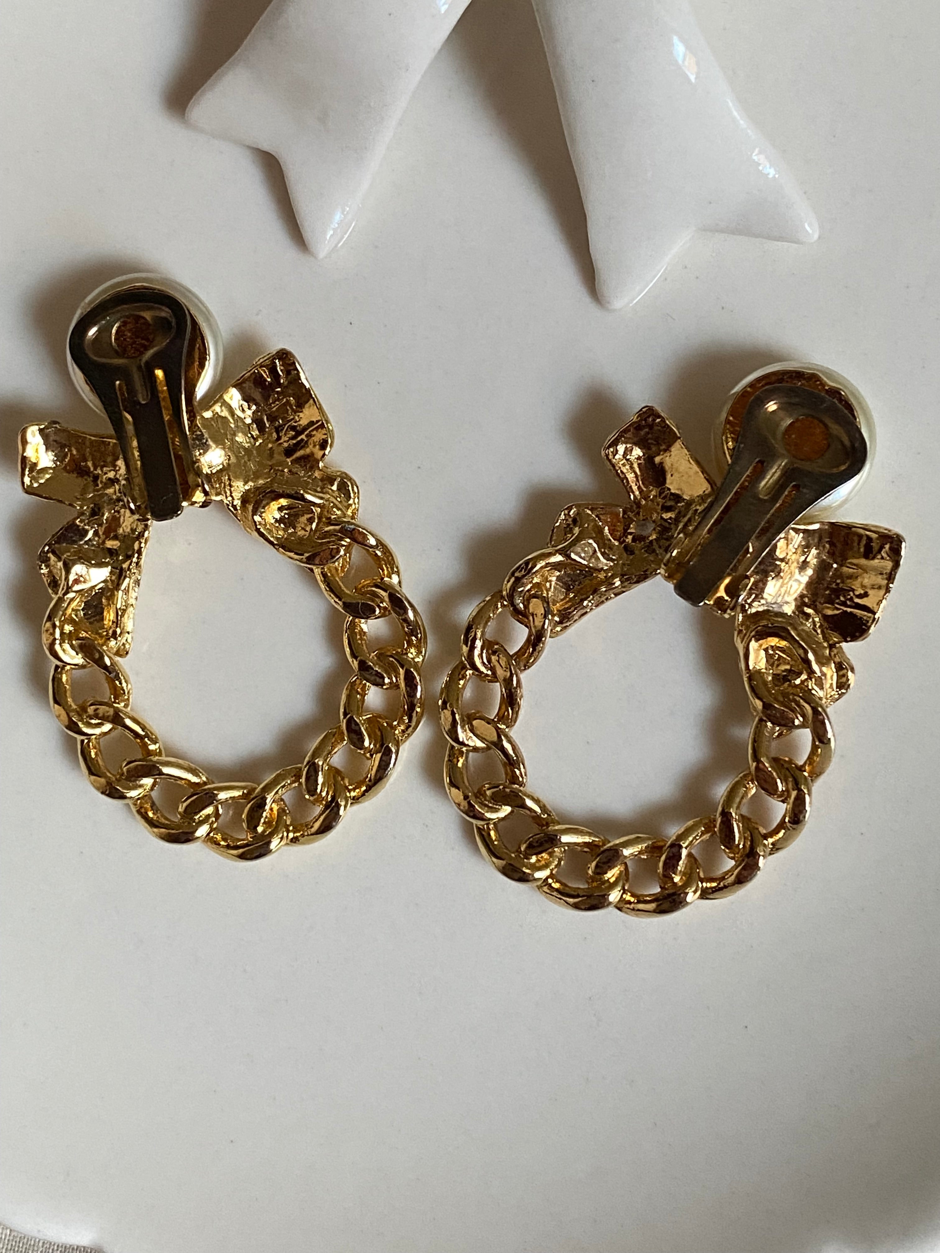 Vorrei che fosse amore orecchini a fiocco