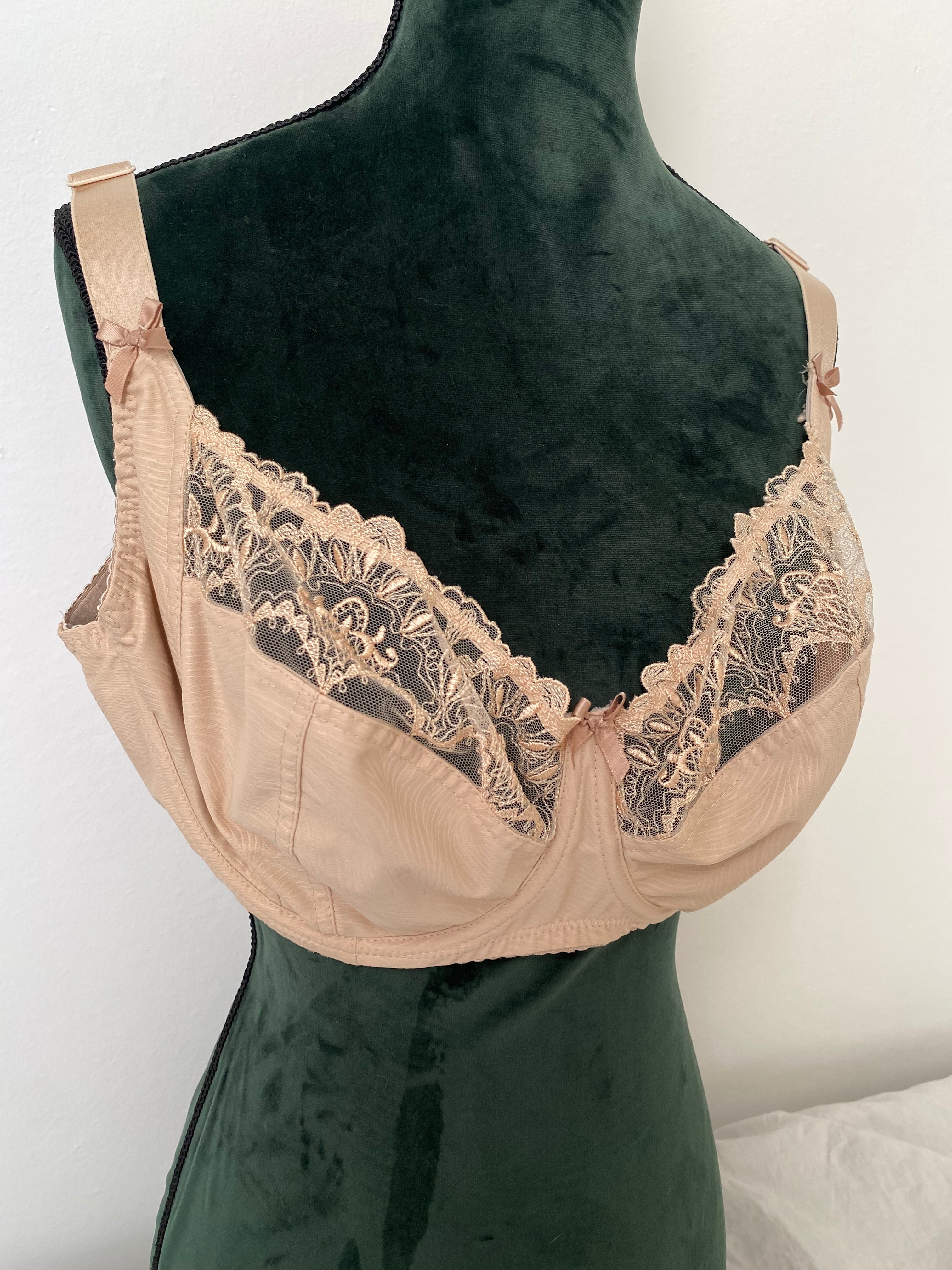 Reggiseno con dettagli in pizzo