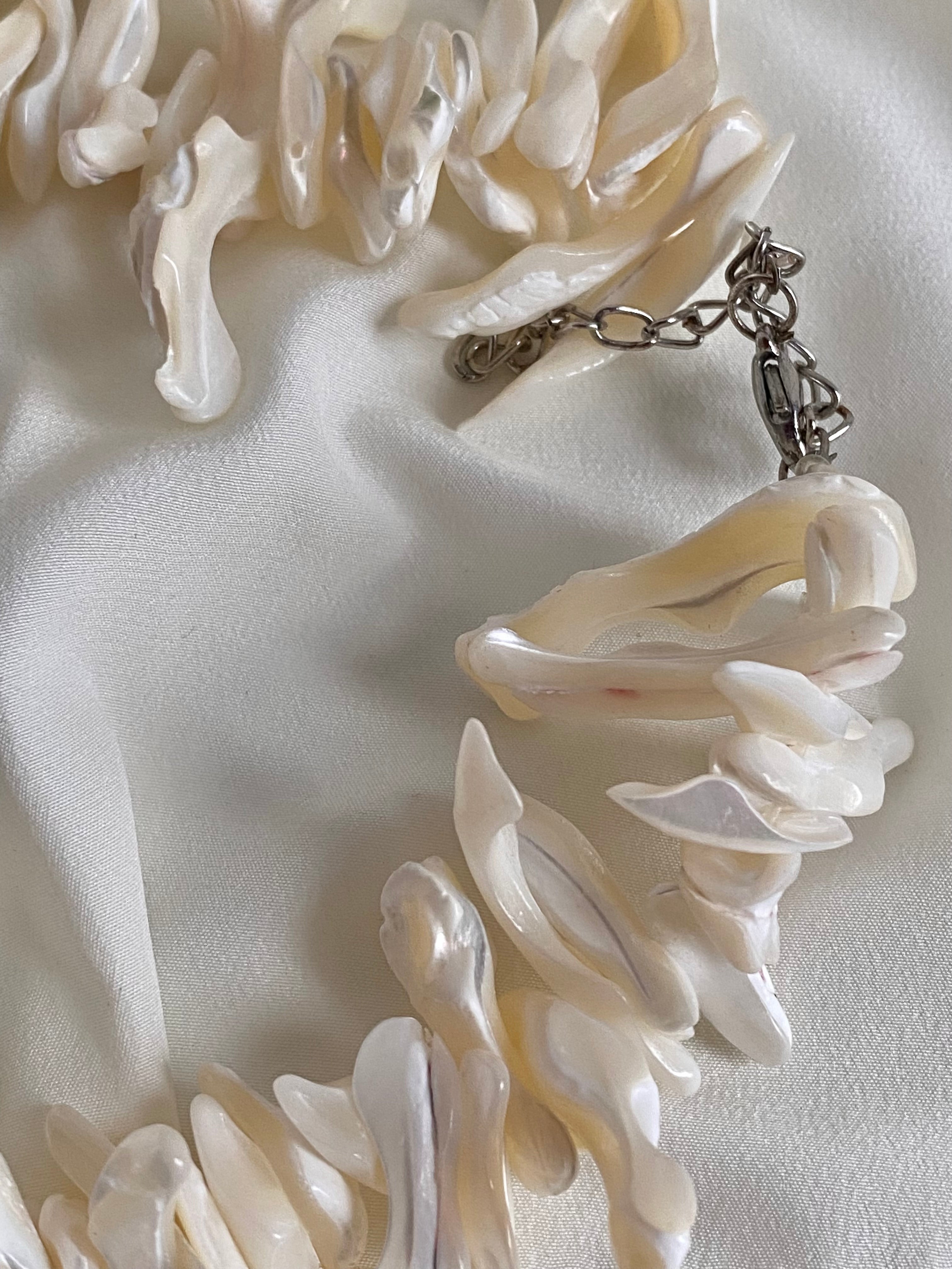 SIRENA Collana girocollo in vere conchiglie