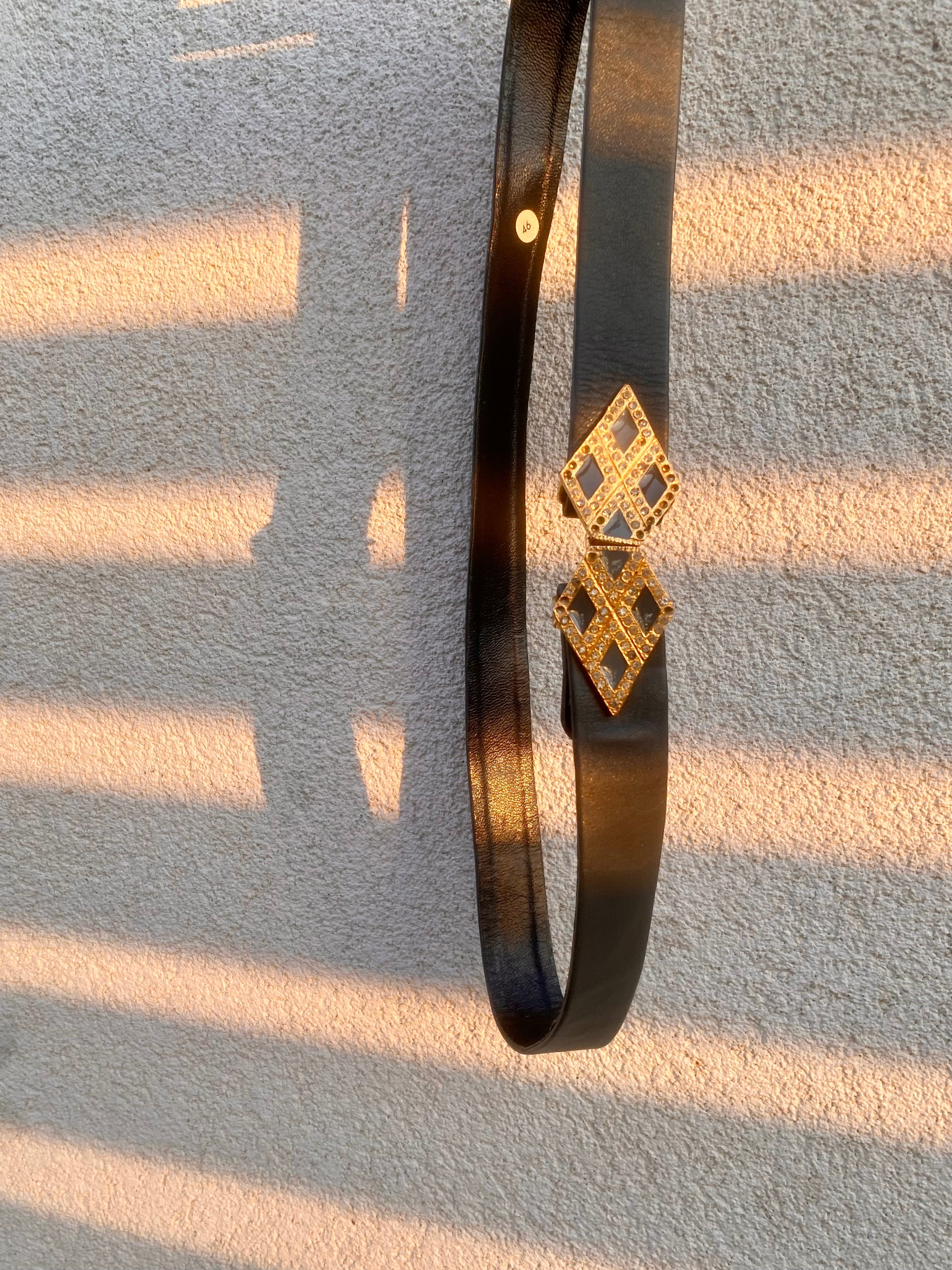 Gioiello cintura in pelle