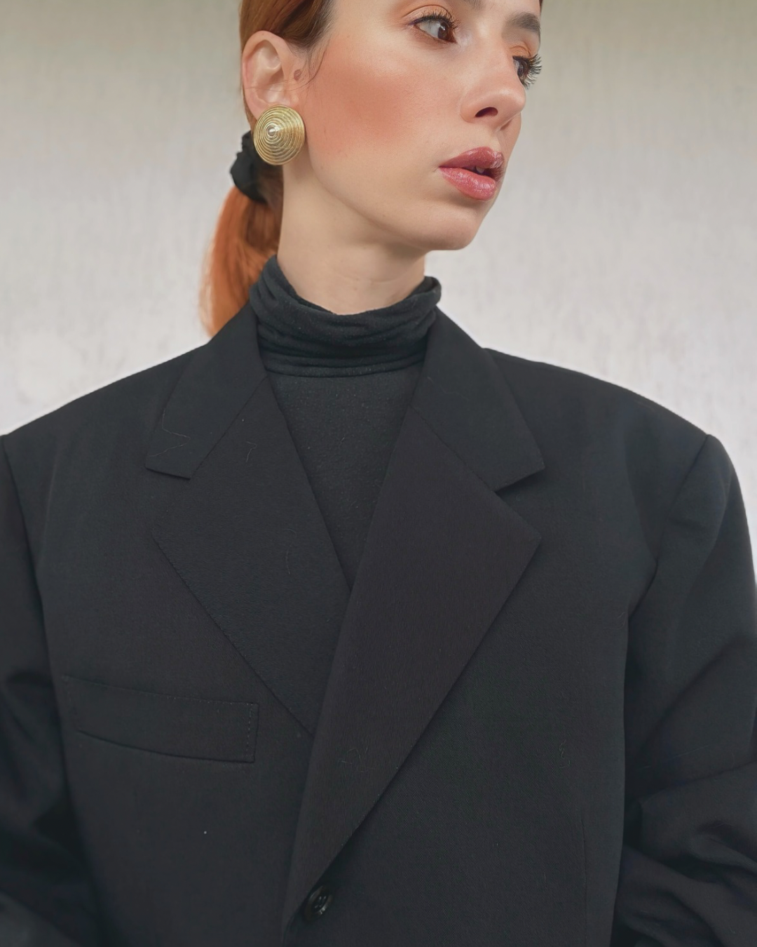 Blazer ajusté à simple boutonnage et revers en pointe