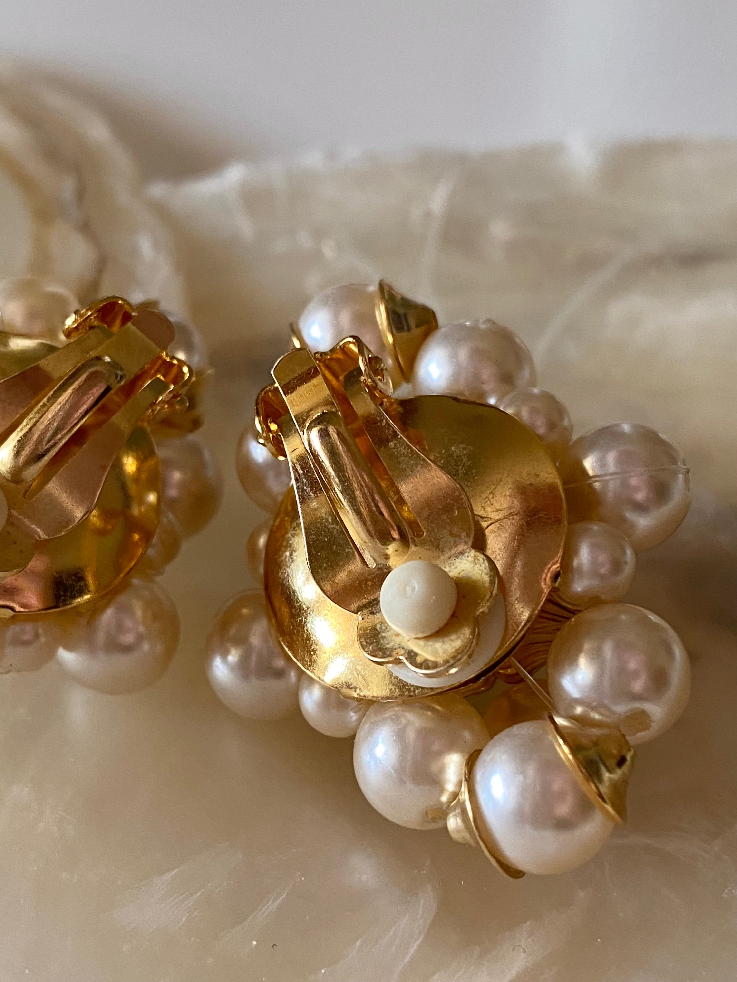 Capri orecchini a clip con perle e conchiglie