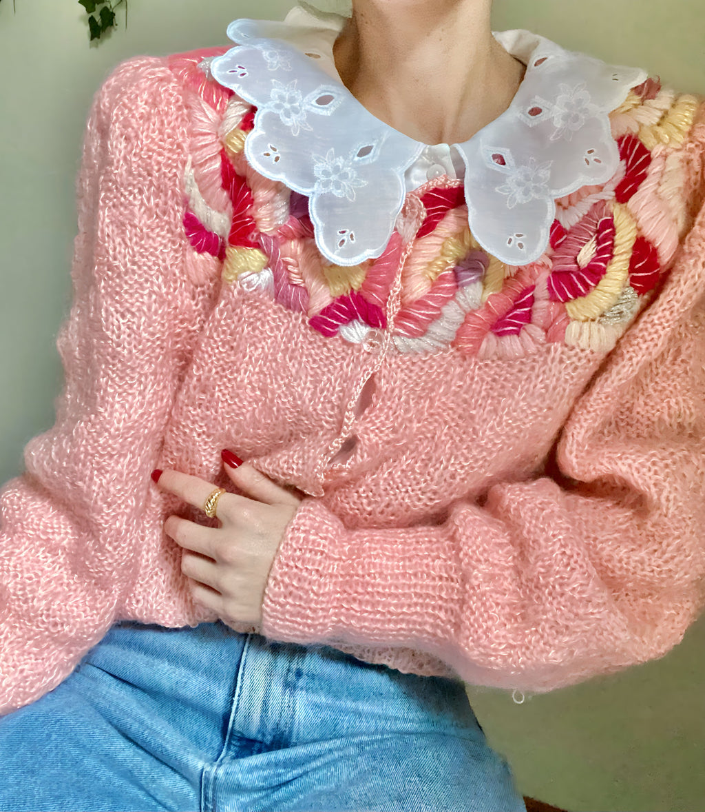 Cardigan all’uncinetto fatto a mano da bambolina