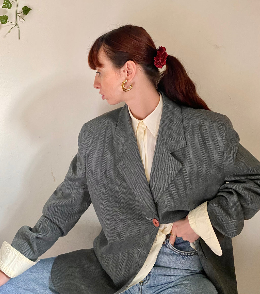 Blazer boxy monopetto grigio scuro lavorazione zig zag