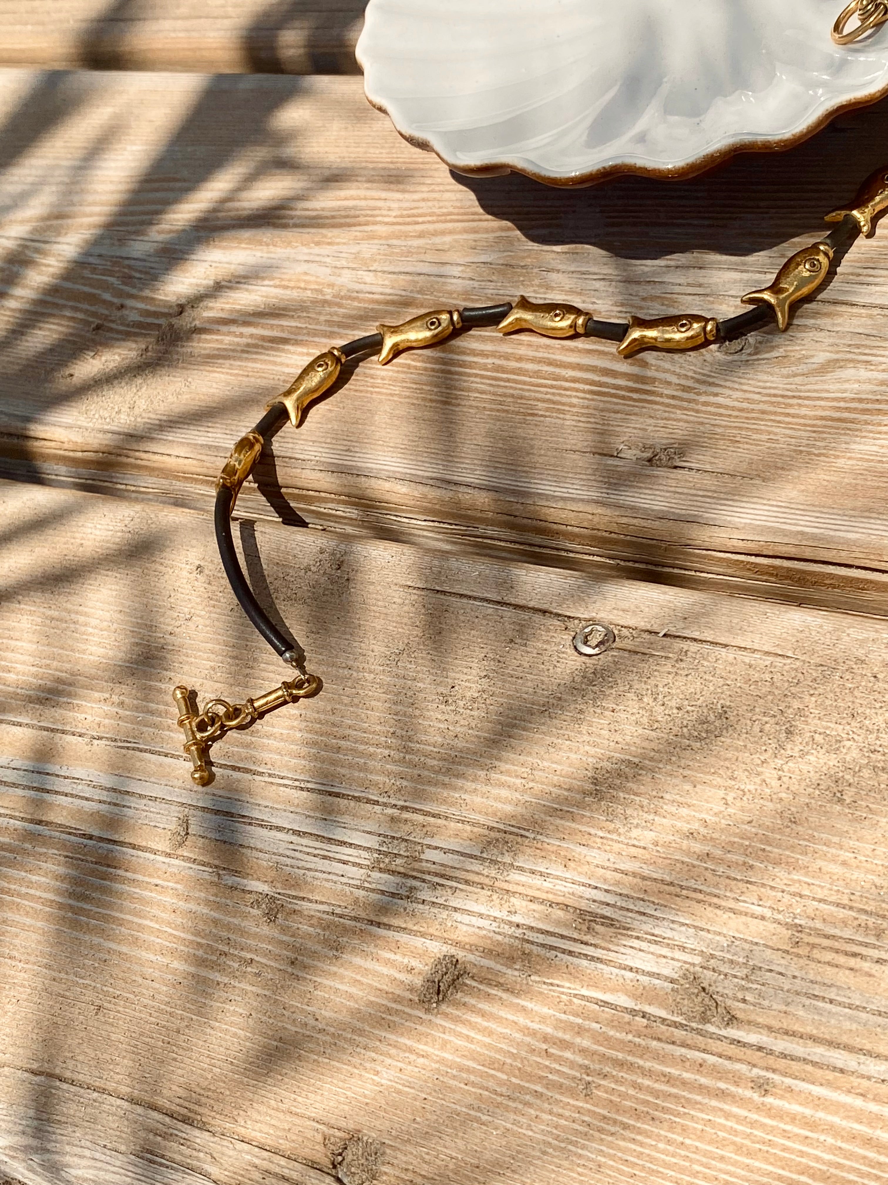 LAGUNA Collana girocollo con pesciolini