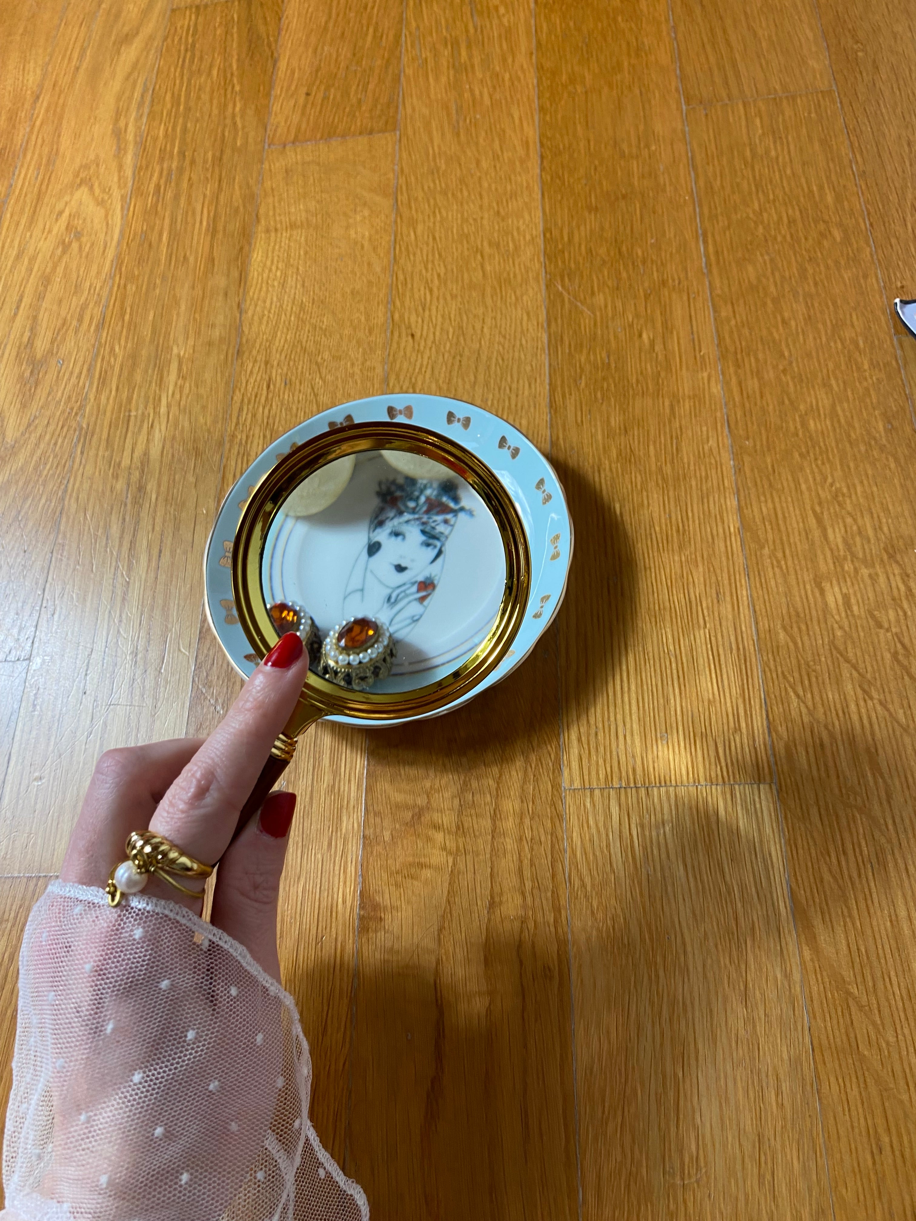 Vide poche par Helbones