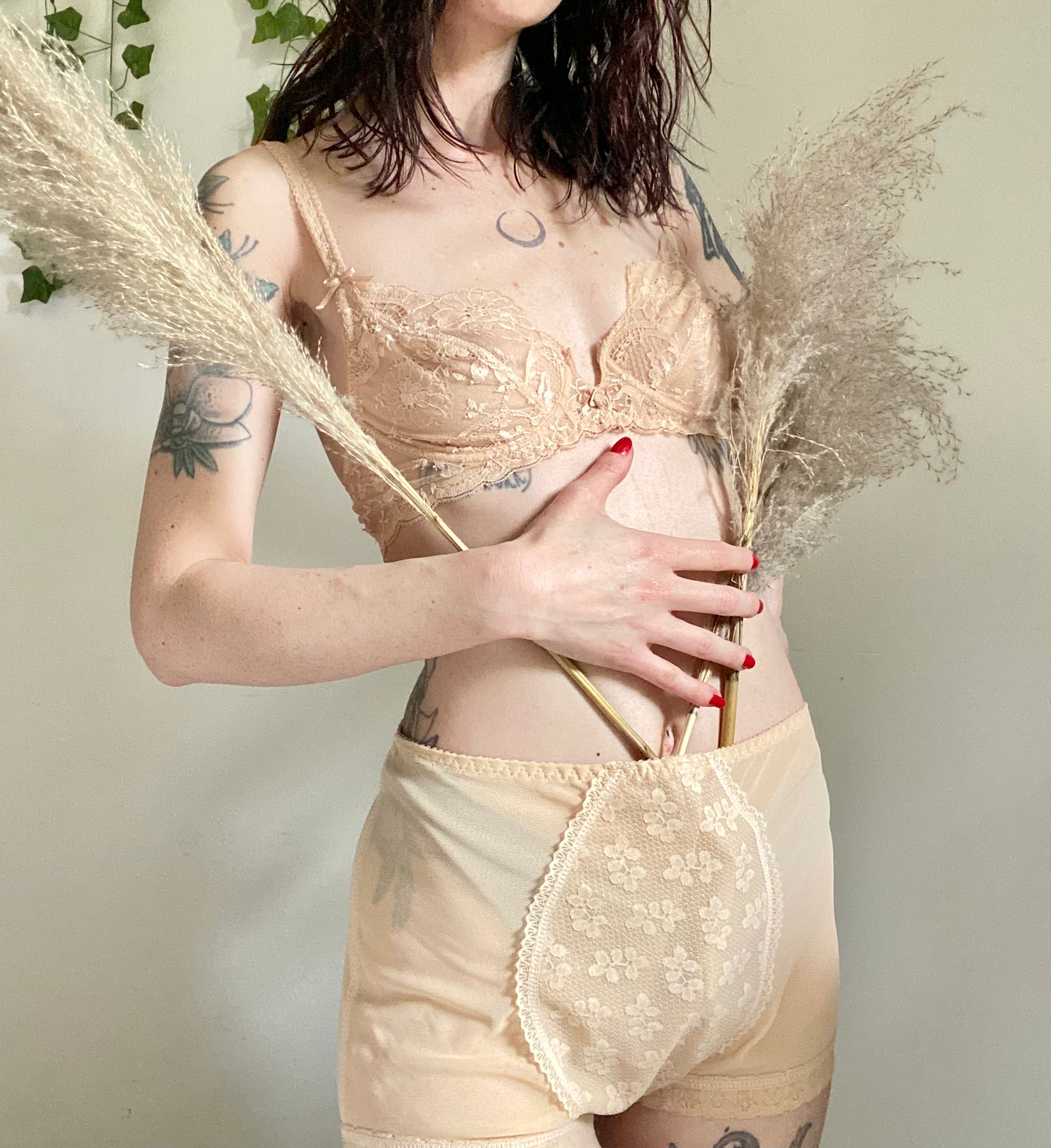 Culotte in velo e pizzo