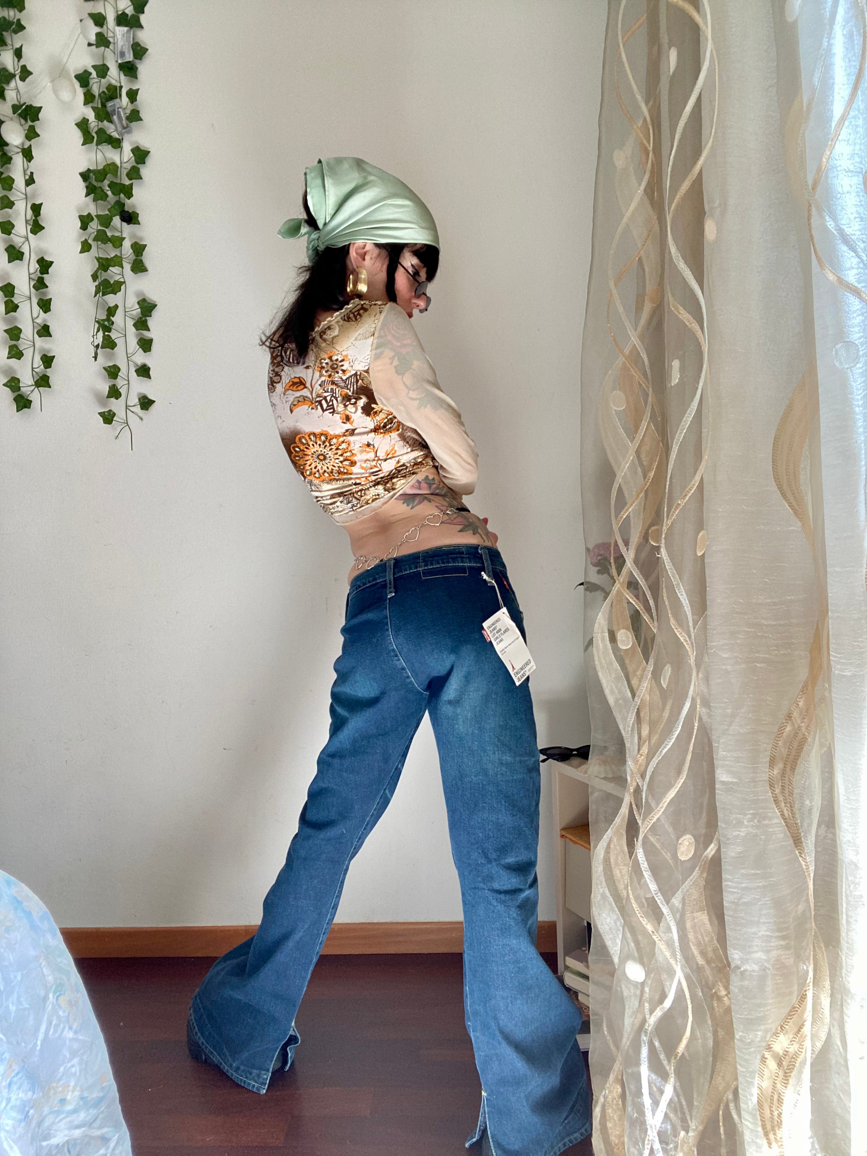 Levi's Y2K taille basse évasée