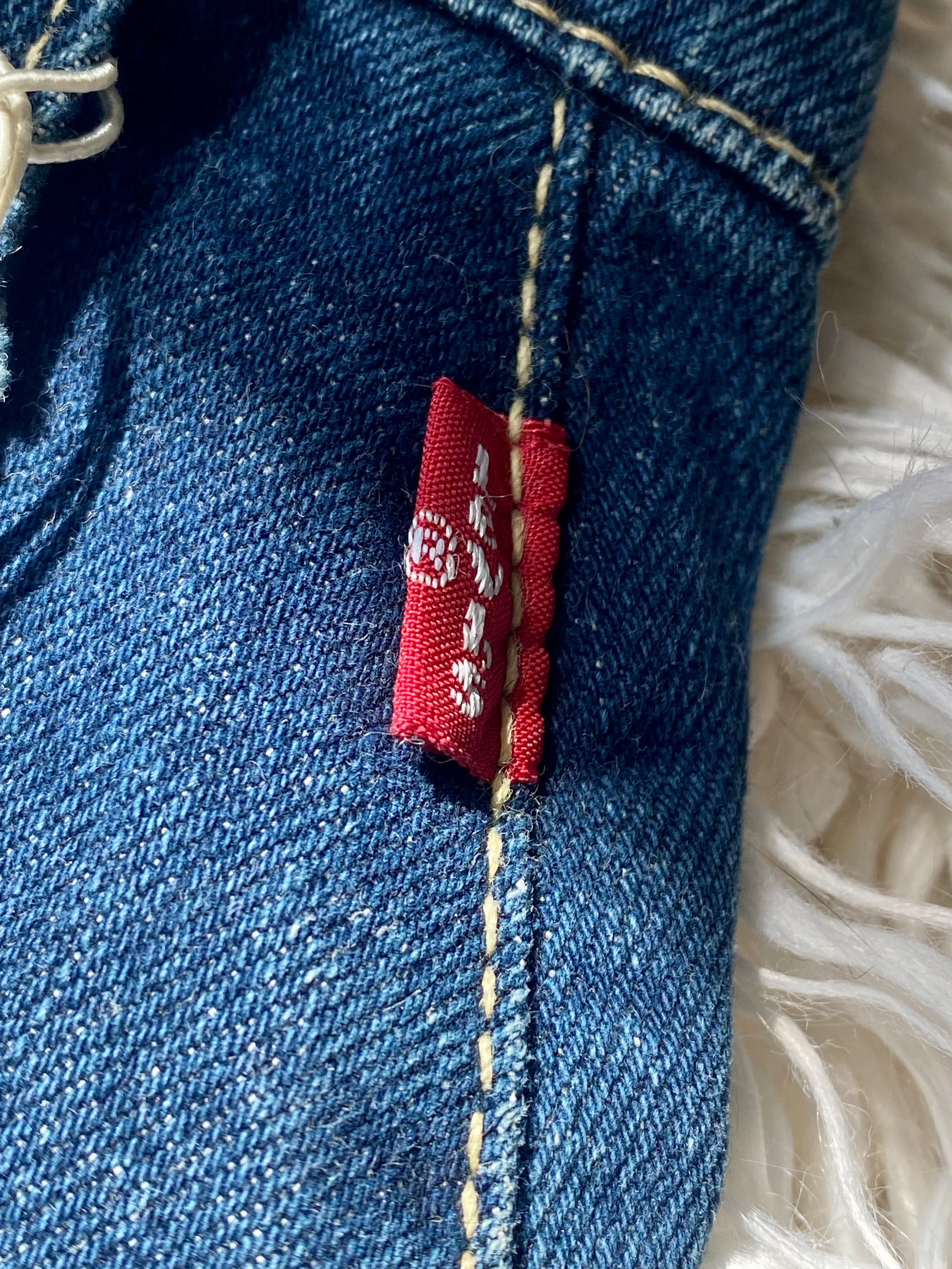 Levi's Y2K taille basse évasée