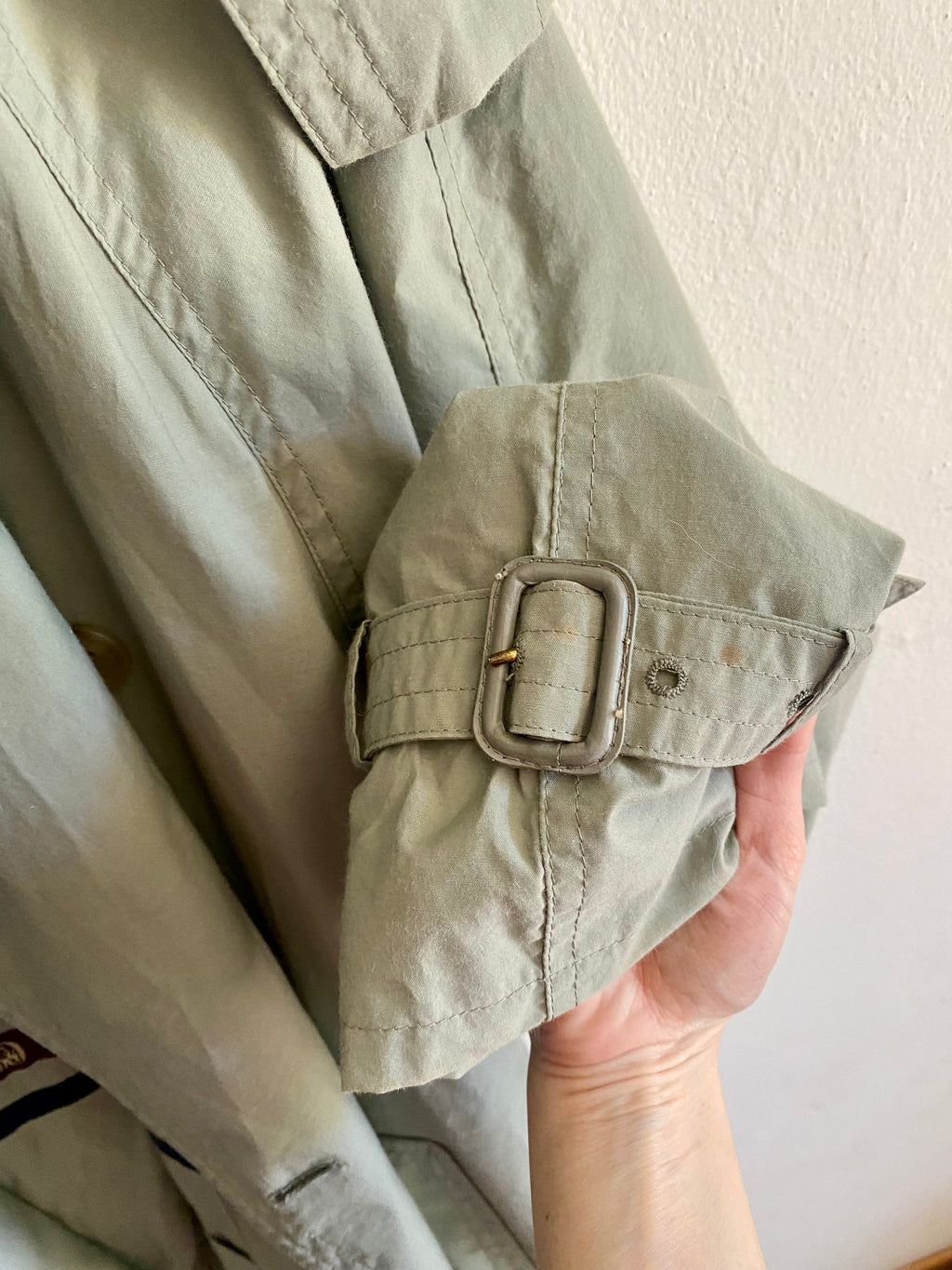 Trench oliva doppiopetto