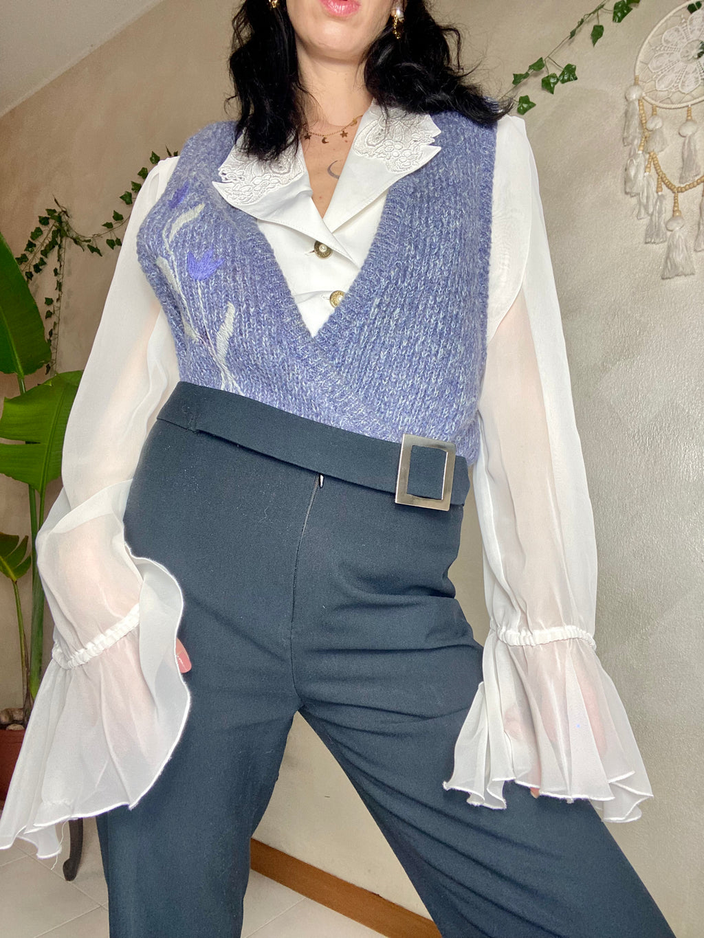 Gilet lilla con trama fiori