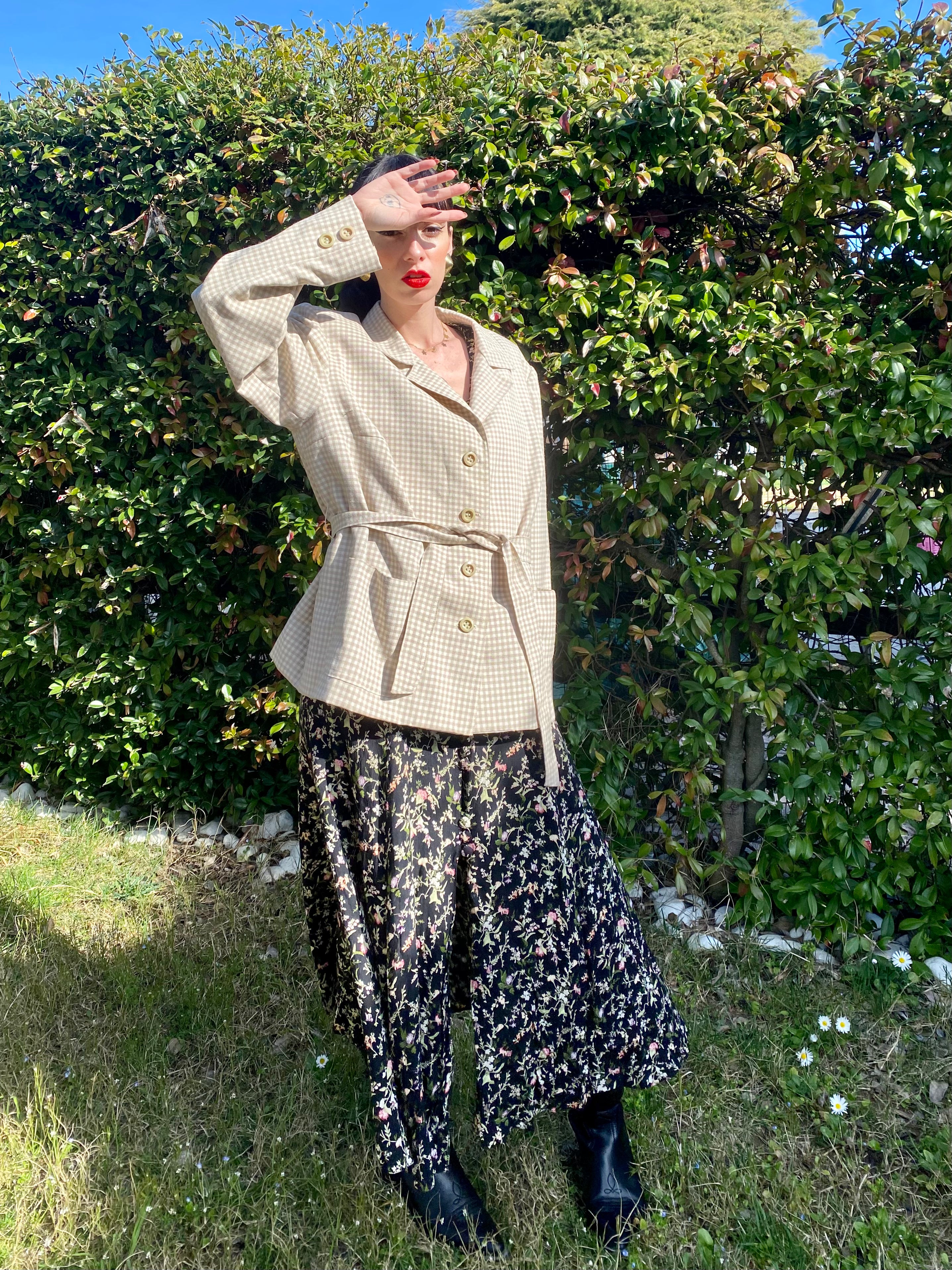 Blazer Vichy crema con cintura in vita