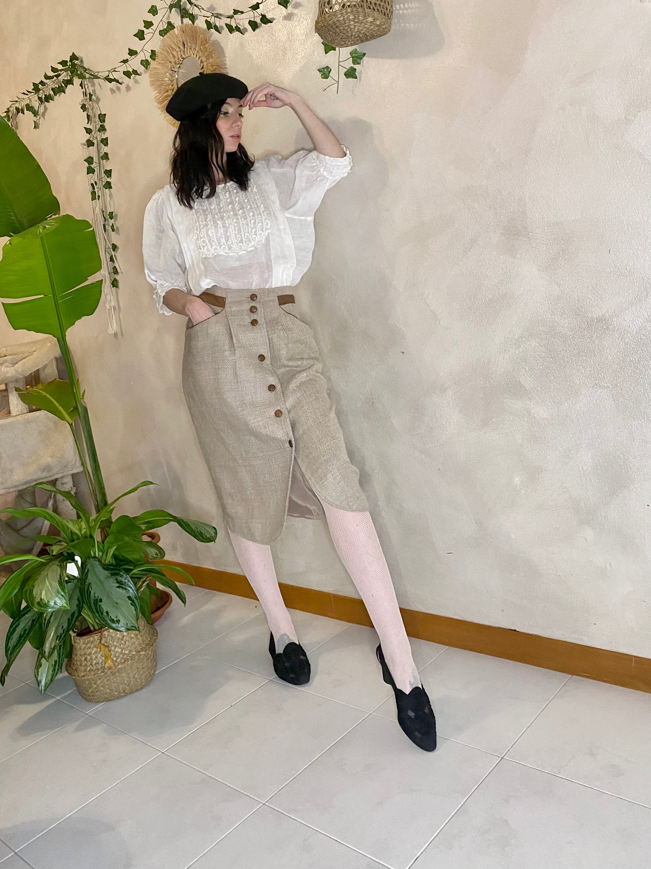 Gonna midi a matita in Lana con bottoni a contrasto