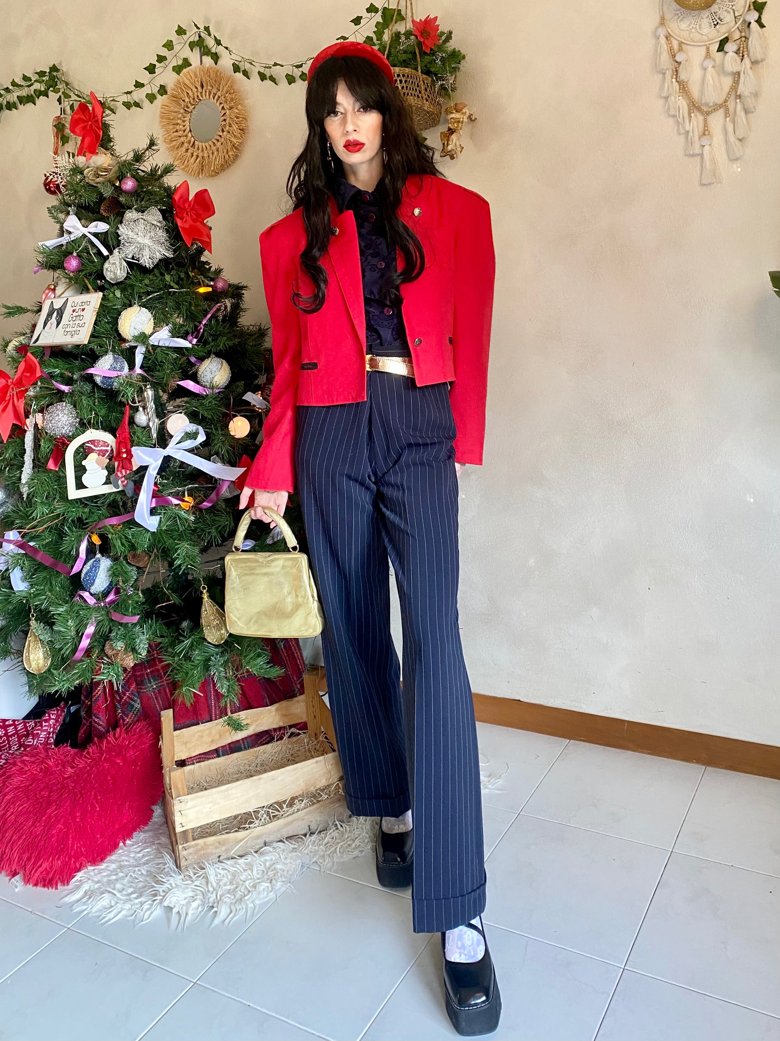 Pantalon large élégant à fines rayures