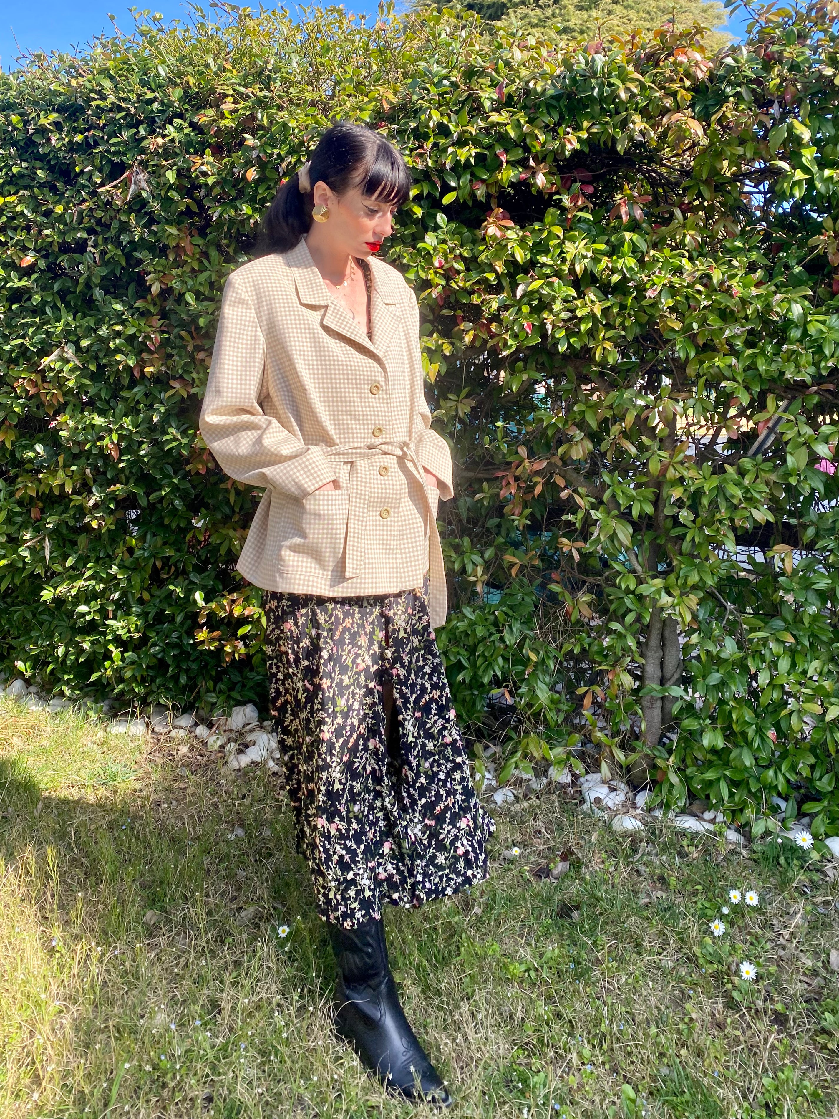 Blazer Vichy crema con cintura in vita