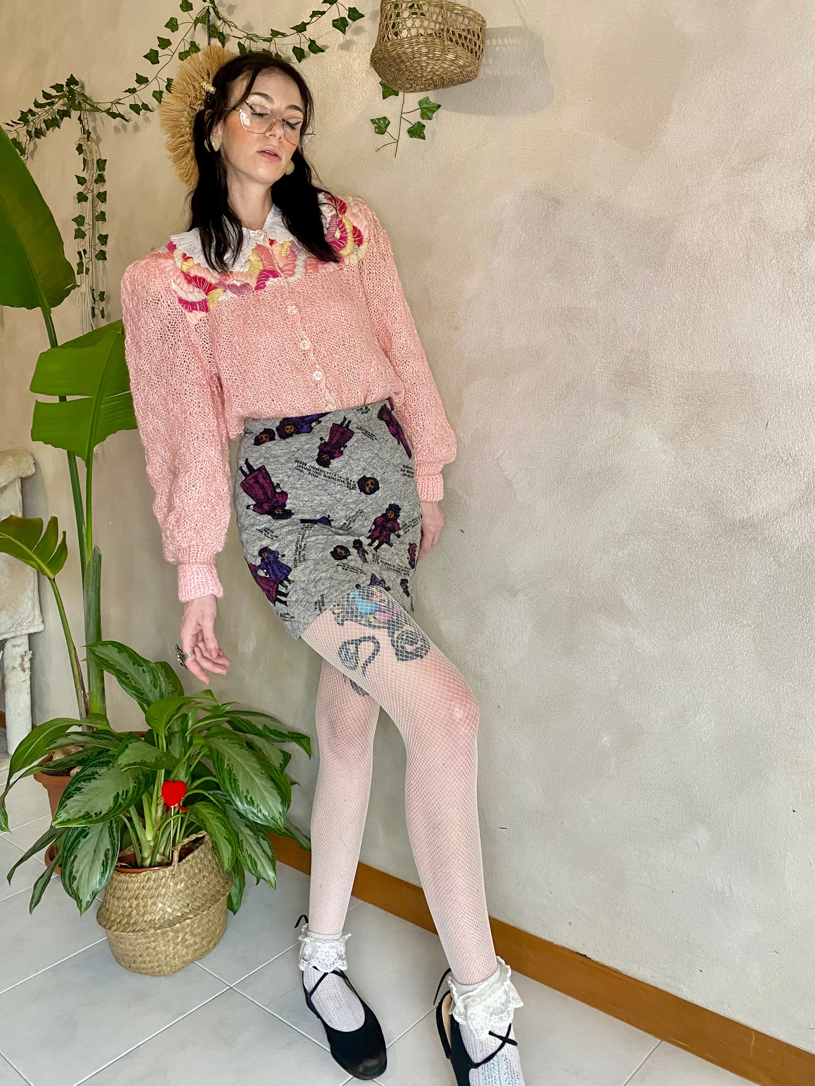 Minigonna sartoriale trapuntata con bambole ottocento