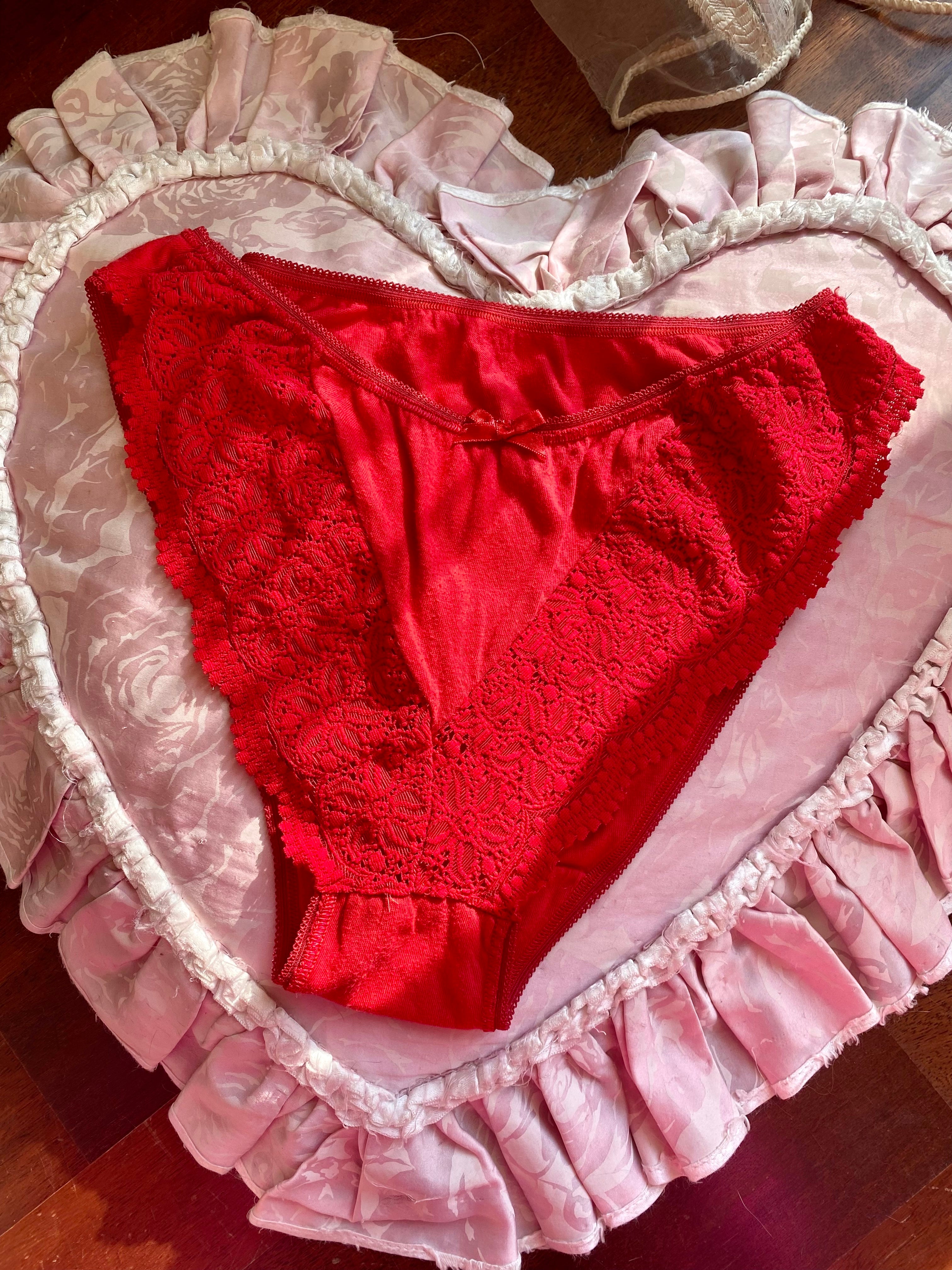 Culotte in pizzo con fiocchetto