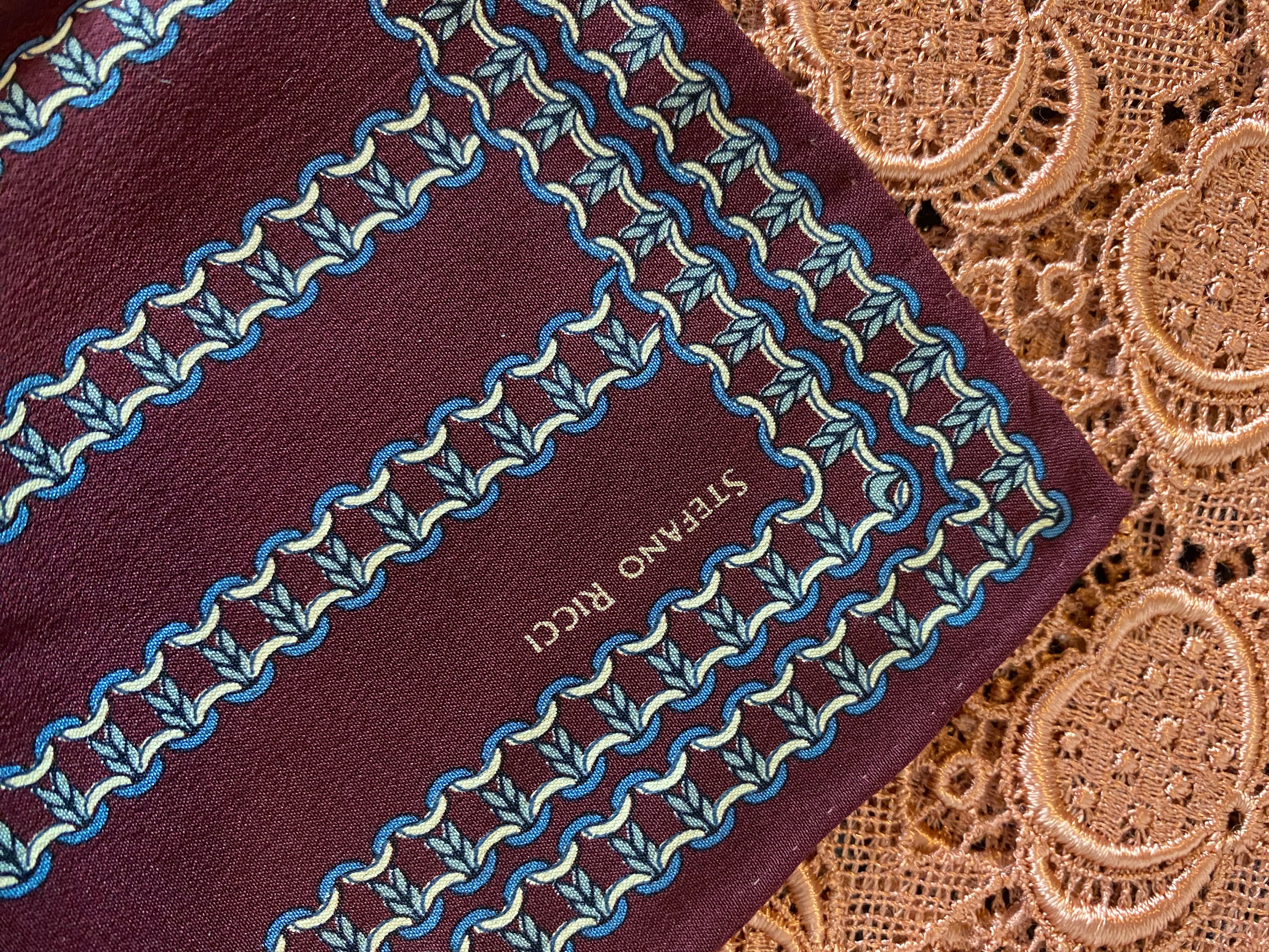 Fazzoletto in pura seta Borgogna