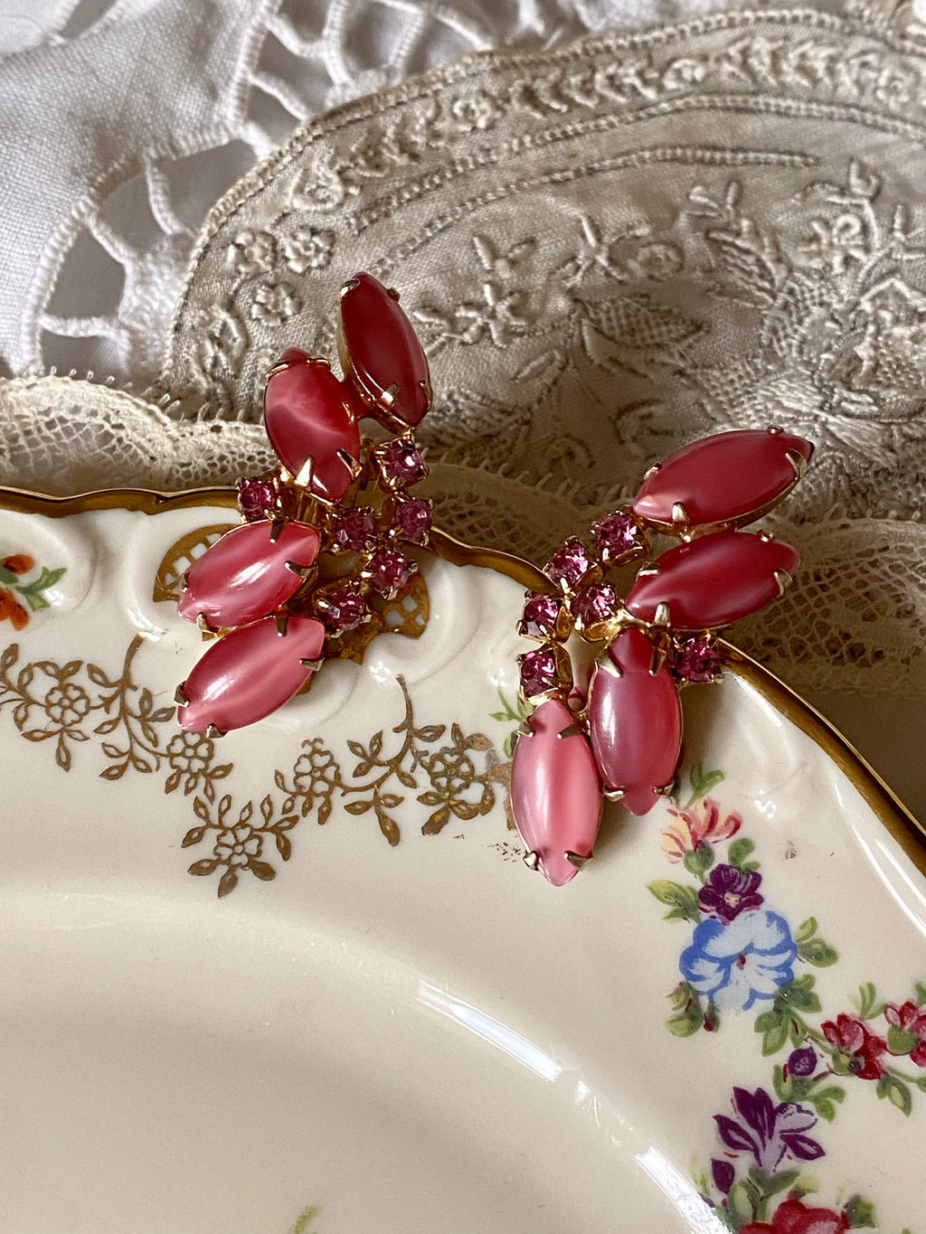 Orecchini rosa anni ‘80 con strass